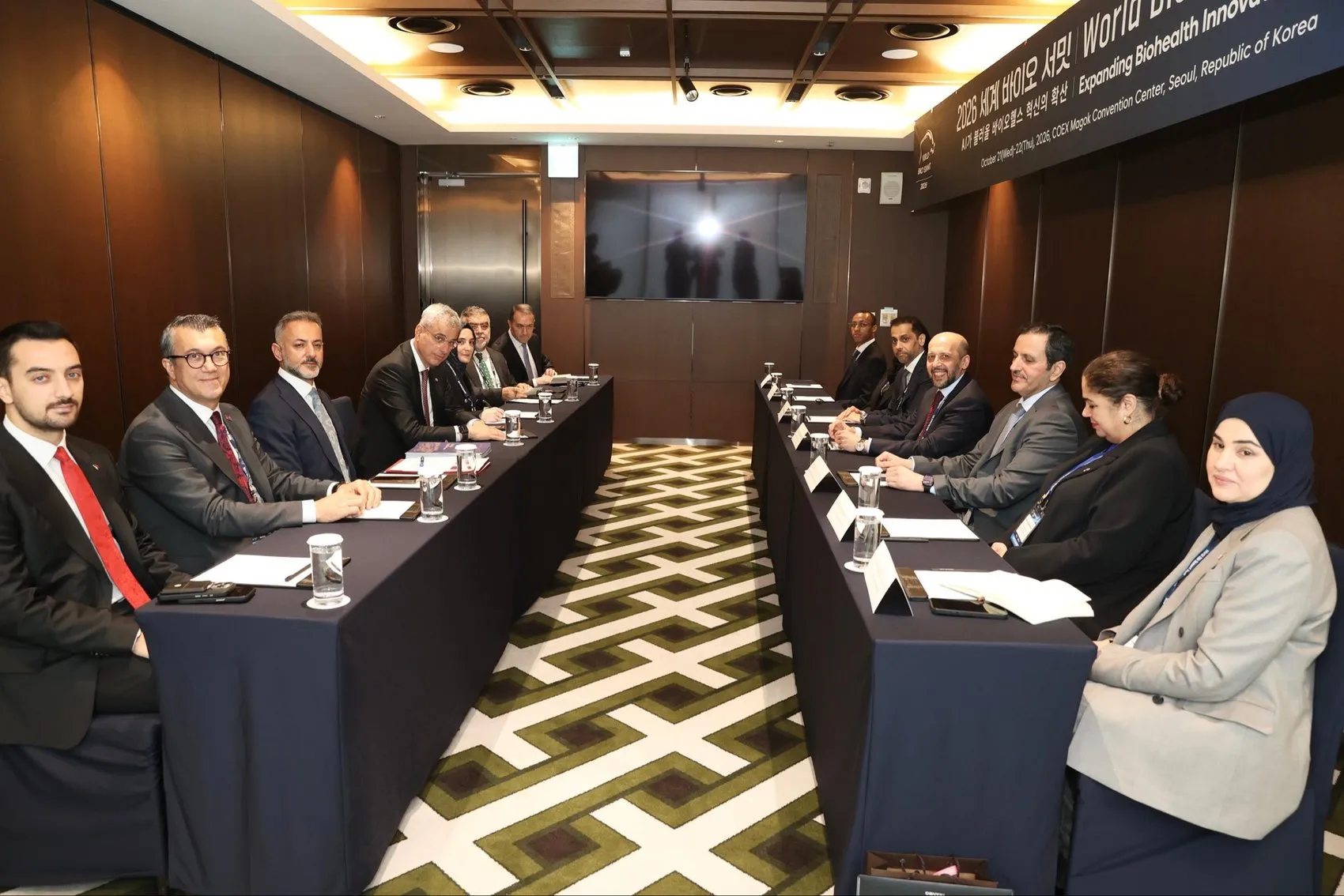 Seul'de Kritik Sağlık Diplomasisi: Bakan Memişoğlu'ndan Katar'a Stratejik Hamle