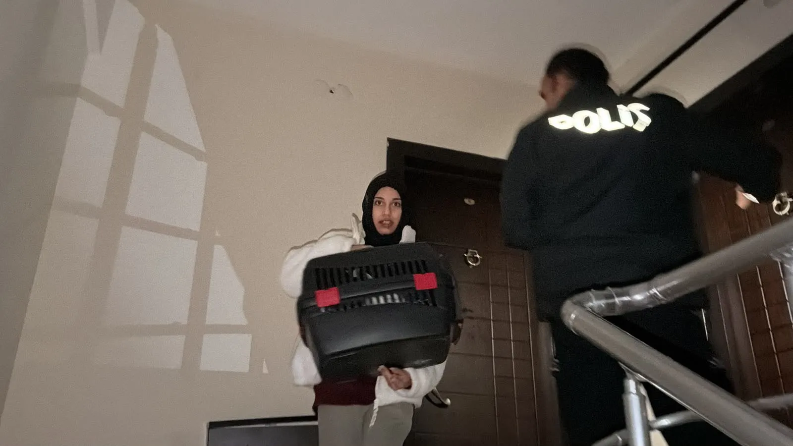 Kütahya'da şafak vakti korkutan alevler: Apartman sakinleri sokağa döküldü