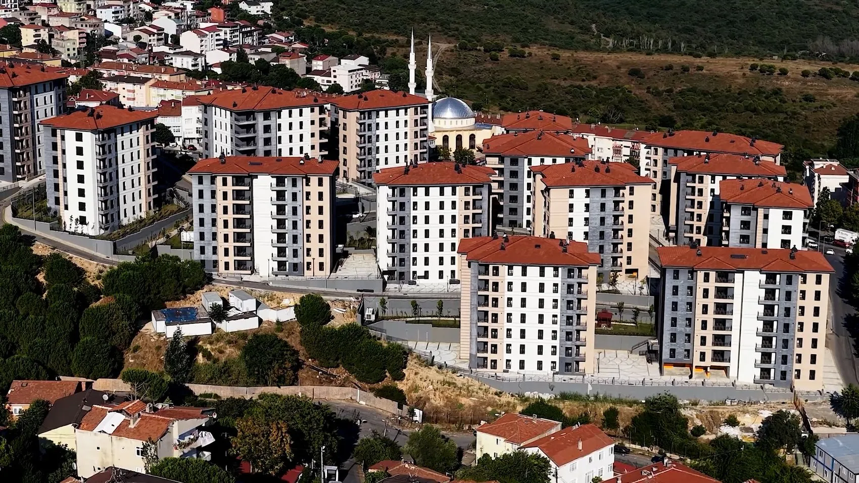 Maltepe'deki göçük mağdurlarına devletten rekor sürede yeni yuva müjdesi