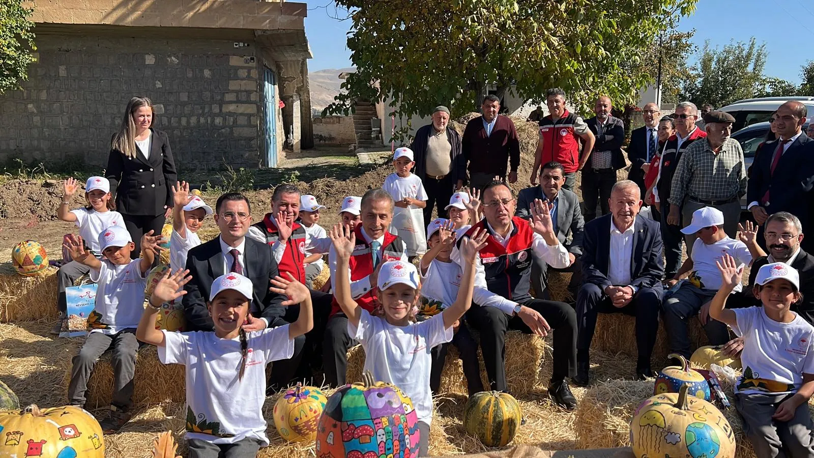 Nevşehir'in altın sarısı hasadı: Coğrafi işaretli çekirdekler tarladan sofraya iniyor