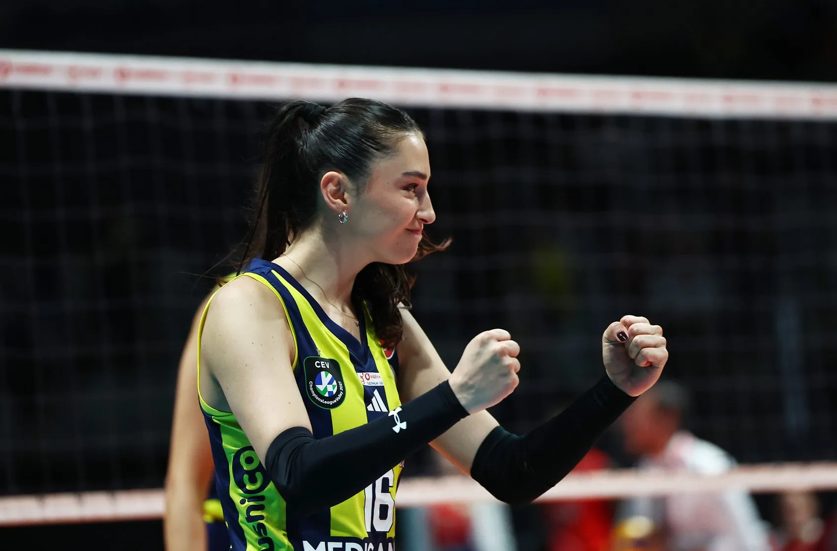 Sultanlar Ligi'nde Fenerbahçe Medicana Fırtınası: Rakibine Nefes Aldırmadı
