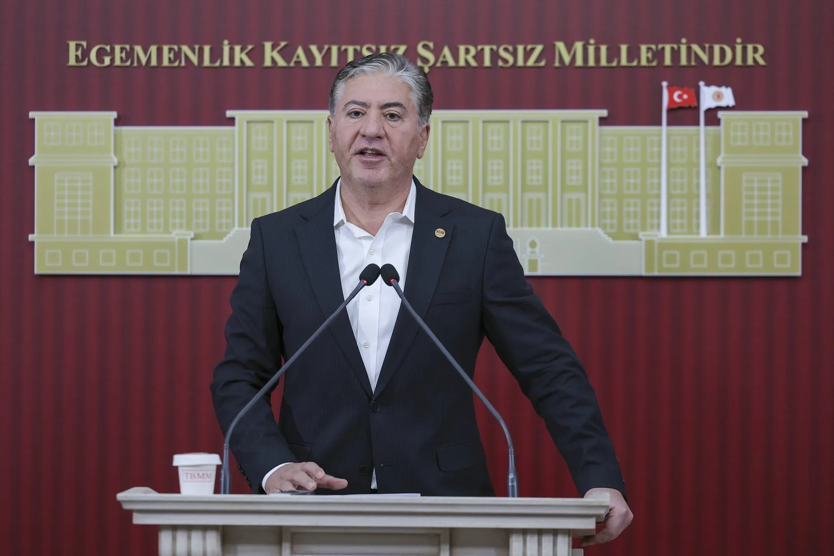 Yeni Parti'de 'imece' tartışması: Grup hesapları üzerinden yürütülen iddialara sert yanıt