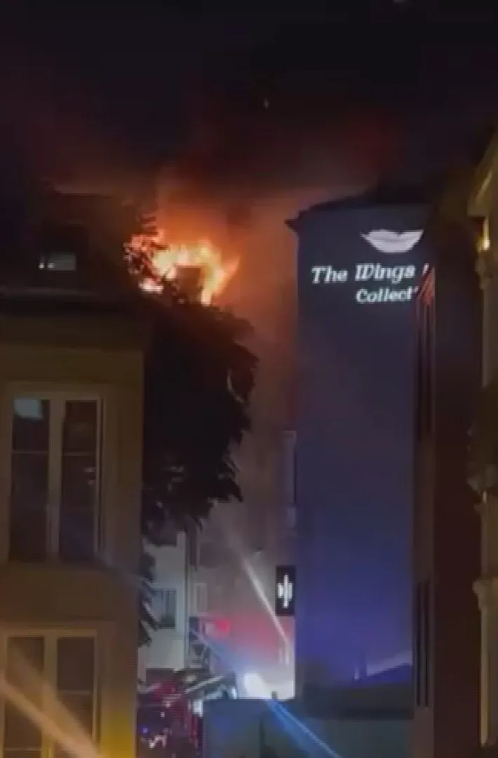 Taksim'in kalbinde korku dolu anlar: Alevler otellere ulaşmadan durduruldu