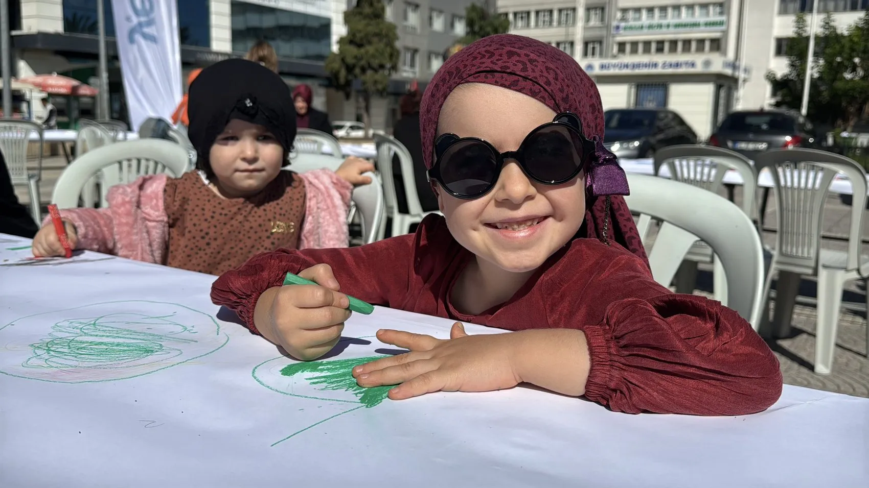 Samsun'un minik yüreklerinden Gazze'ye fırça darbesi: Hayallerini kağıda döktüler