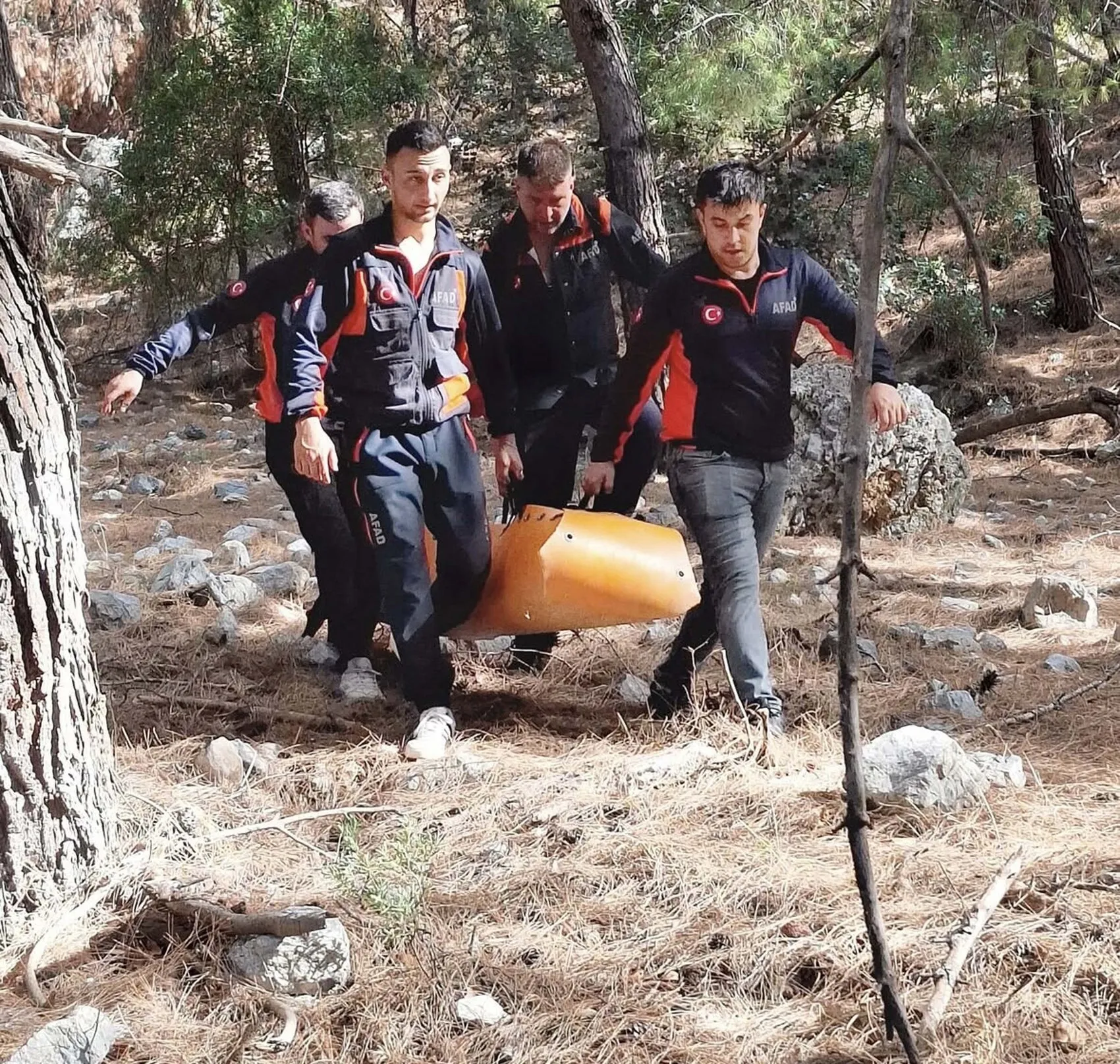 Kargıcak Koyu'nda yürüyüş kabusa döndü: Alman turistin imdadına AFAD yetişti