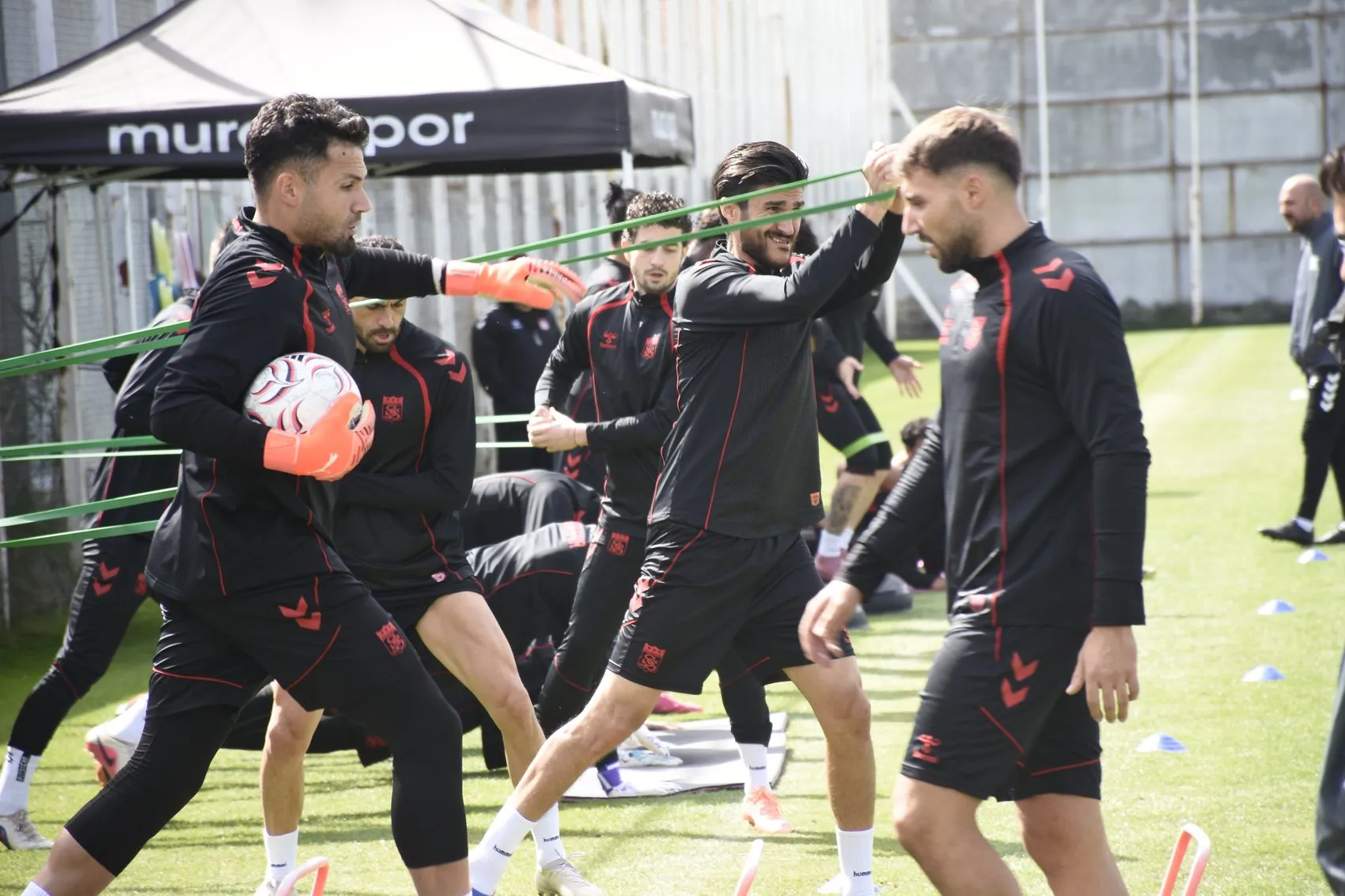 İsmet Taşdemir'den Türk futbolu için çarpıcı itiraf: Biz sadece temiz kalmış figüranlarız