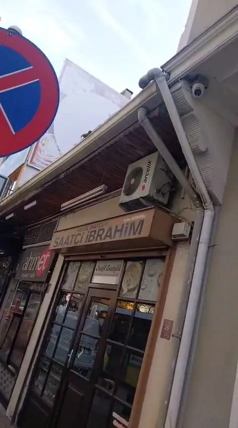 İnegöl'de korkutan kaza: Çatı tamiri sırasında beton zemine çakıldı