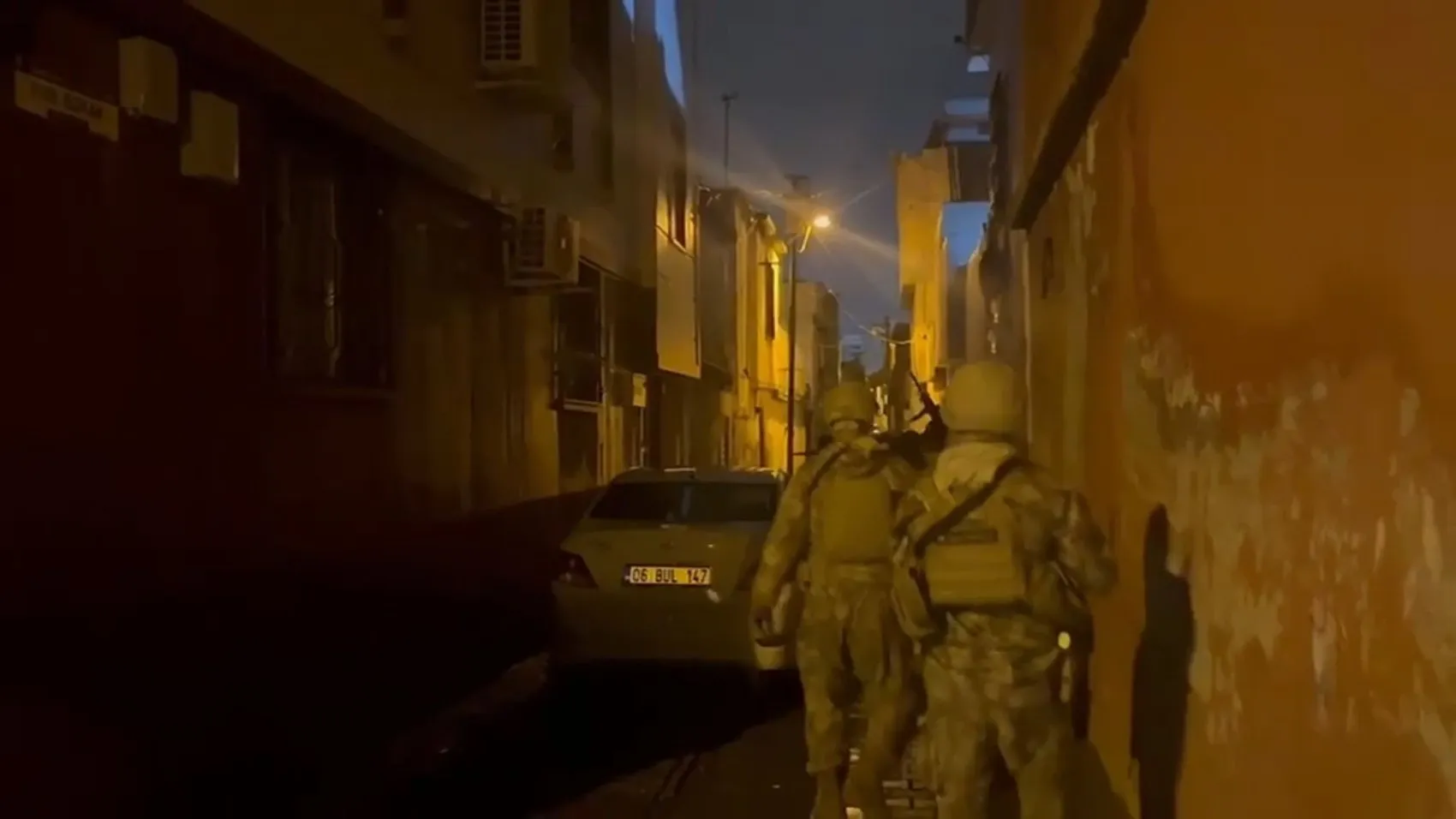 Şanlıurfa ve Birecik'te zehir tacirlerine ağır darbe: 13 kişi cezaevine gönderildi