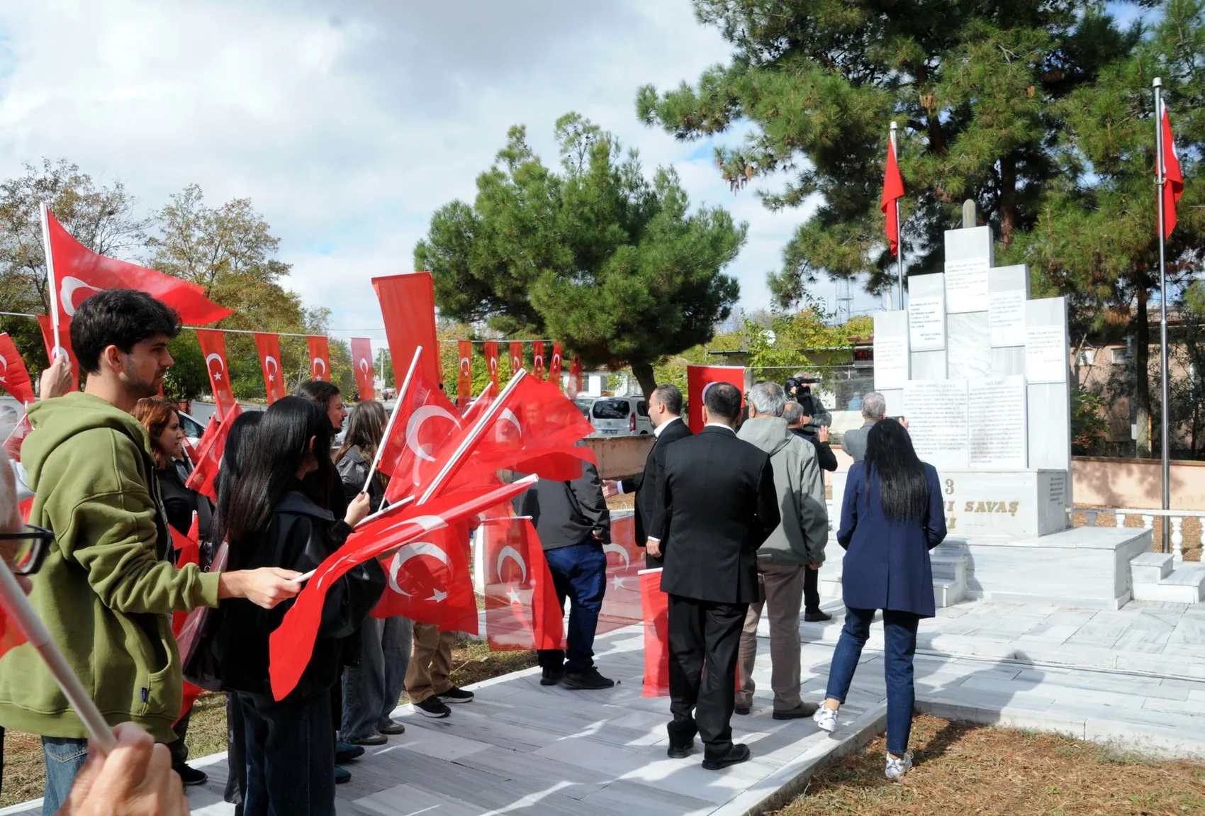 Tarihin dönüm noktası Edirne'de anıldı: 4 kilometrelik vefalı yürüyüş