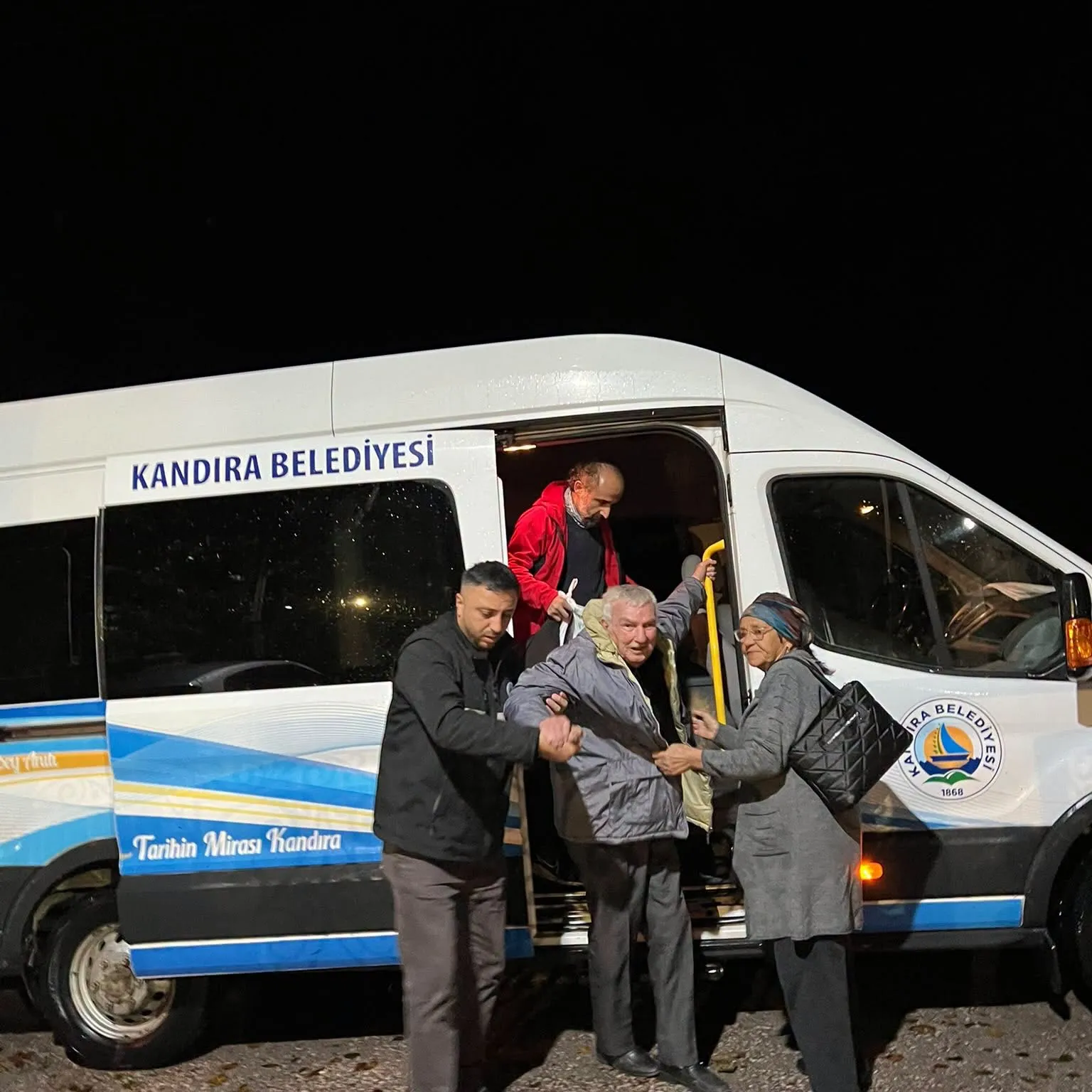 Kandıra'da alarm zilleri çaldı: Dere yatağındaki evler boşaltıldı