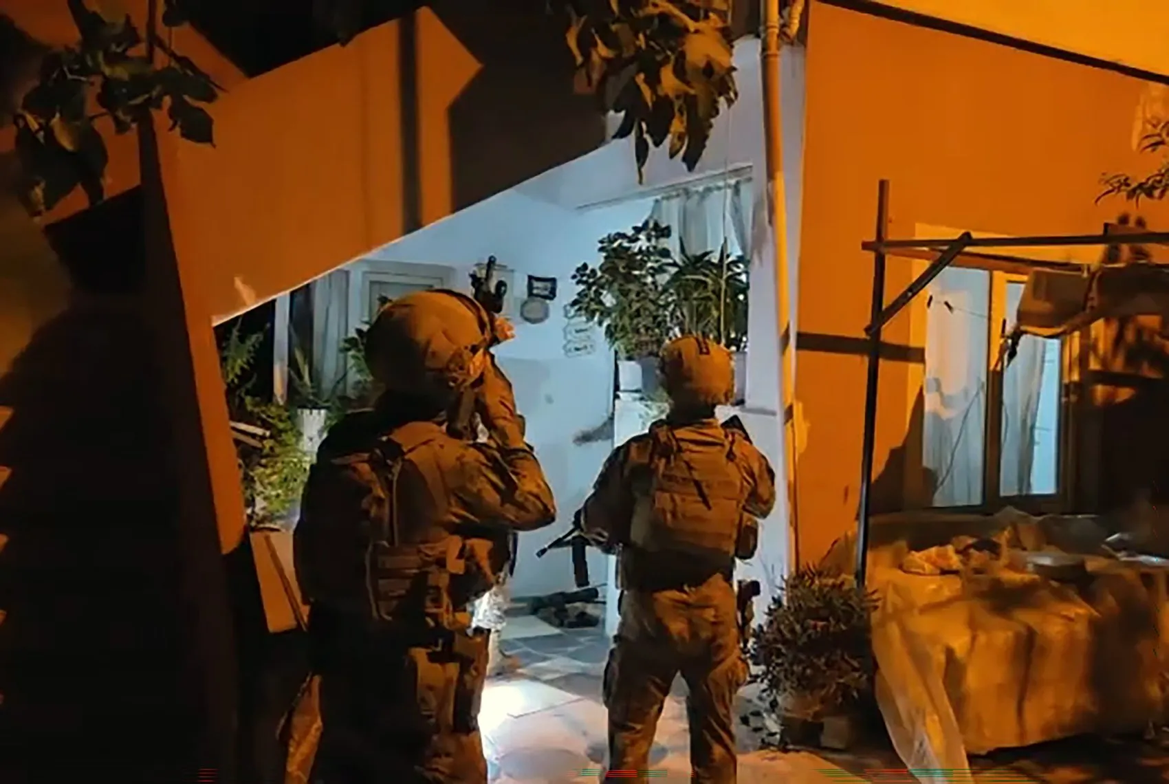 Yıkamacılar çetesine şafak baskını: 11 ilde eş zamanlı operasyon