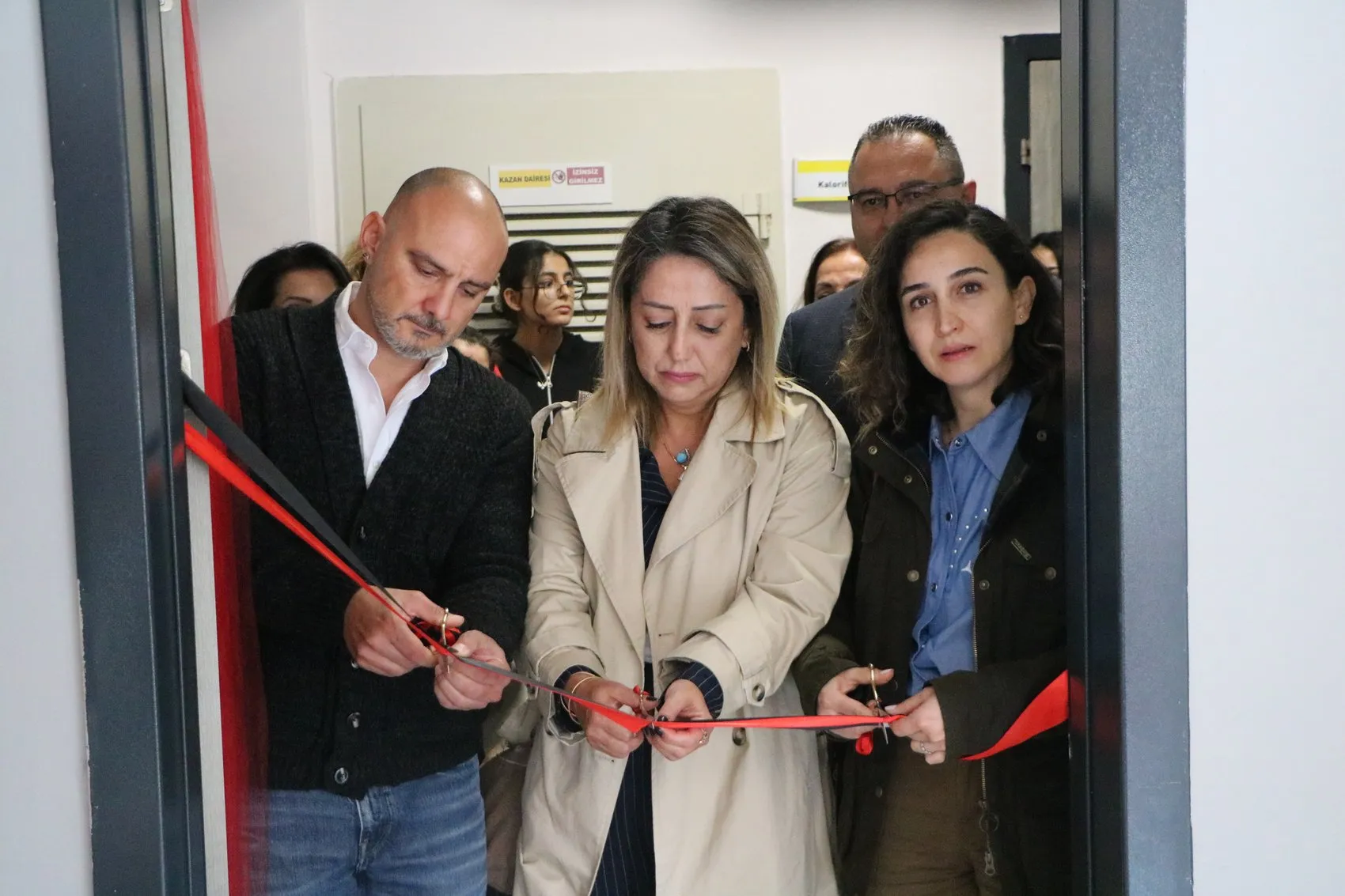 Lalin'in hayalleri yarım kalmıştı: Okulunda açılan o oda ailesini gözyaşlarına boğdu