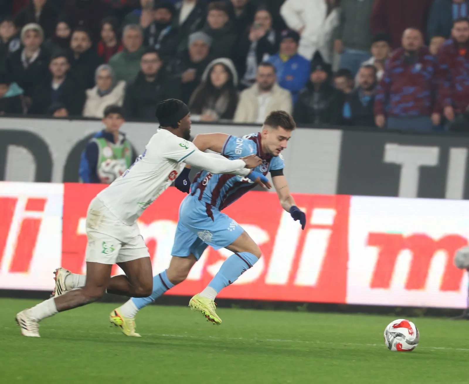 Karadeniz derbisinde 49. randevu: Trabzonspor Rize deplasmanında seriyi koruma peşinde