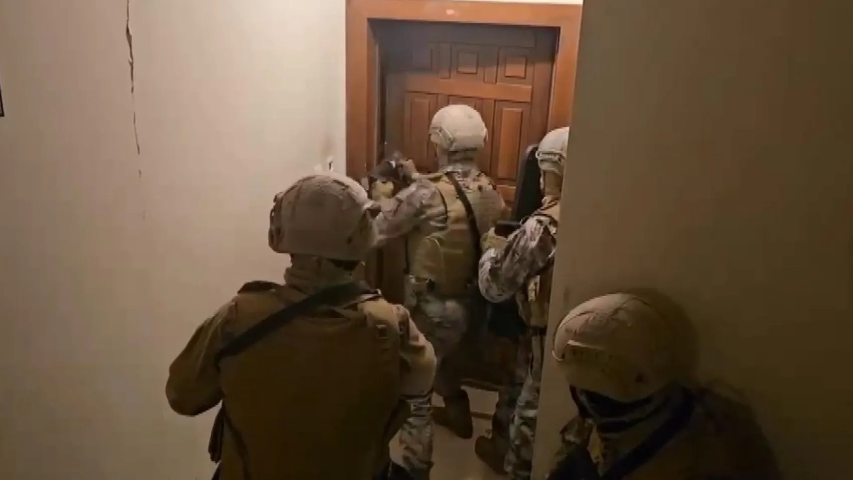 Pırlanta firmasına korku dolu anlar: Çirkinler çetesine operasyon