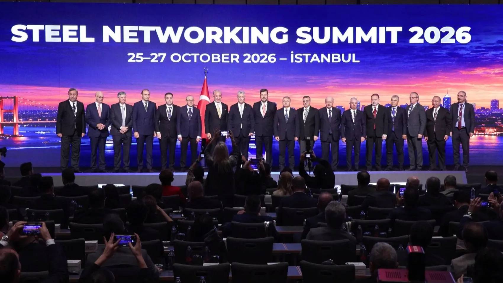 Türk çeliği küresel arenada zirveye oynuyor: Avrupa'nın lideri, dünyanın devleri arasında