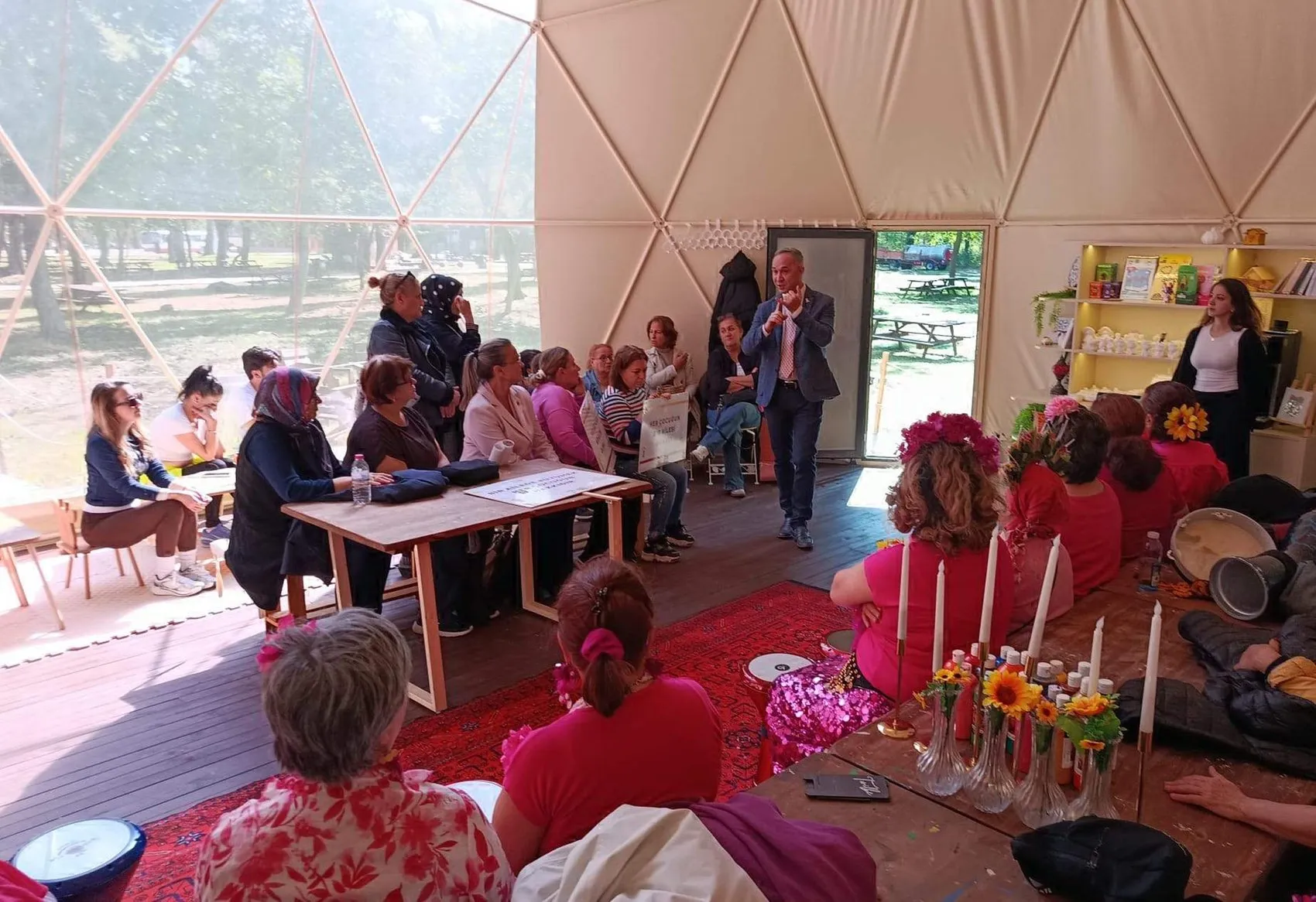 Edirne'de dev farkındalık: 18 metrelik pembe mesajla kansere karşı birleştiler