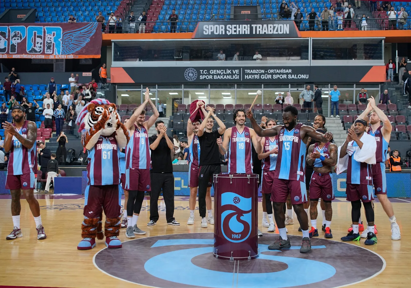 Trabzonspor Avrupa sahnesinde fırtına gibi: Sabah BC karşısında 100'lük zafer