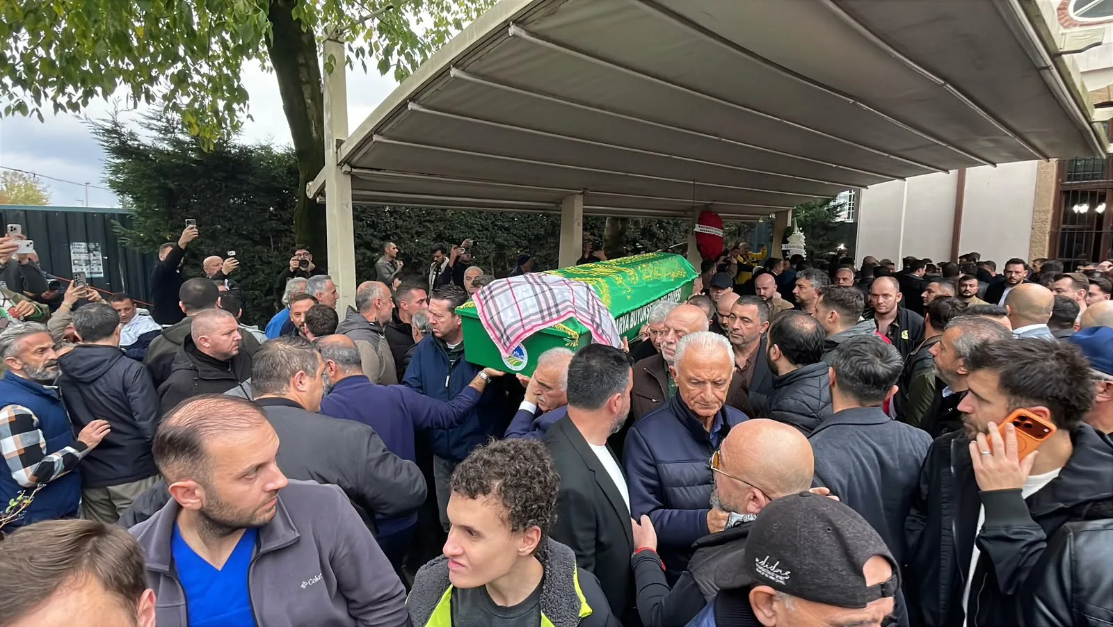 Kapadokya'da tatil faciayla bitti: Genç çift son yolculuklarına uğurlandı