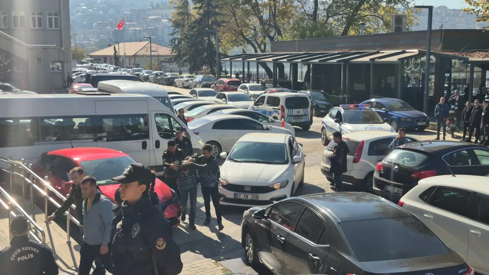 Zonguldak'ta dehşet anları: Uzaklaştırma kararına rağmen dehşet saçtı