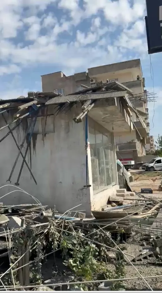 Cizre'de inşaat faciası: Beton dökümü sırasında çökme yaşandı