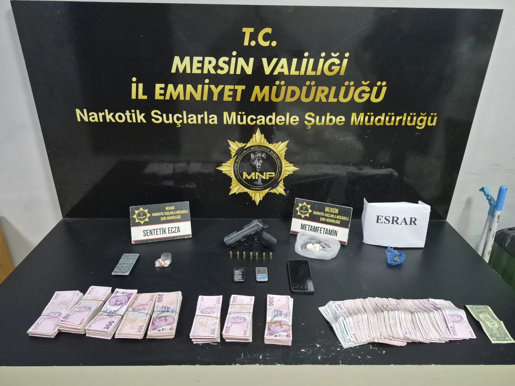 Mersin narkotik ekiplerinden zehir tacirlerine ağır darbe: 4 kişi cezaevine gönderildi