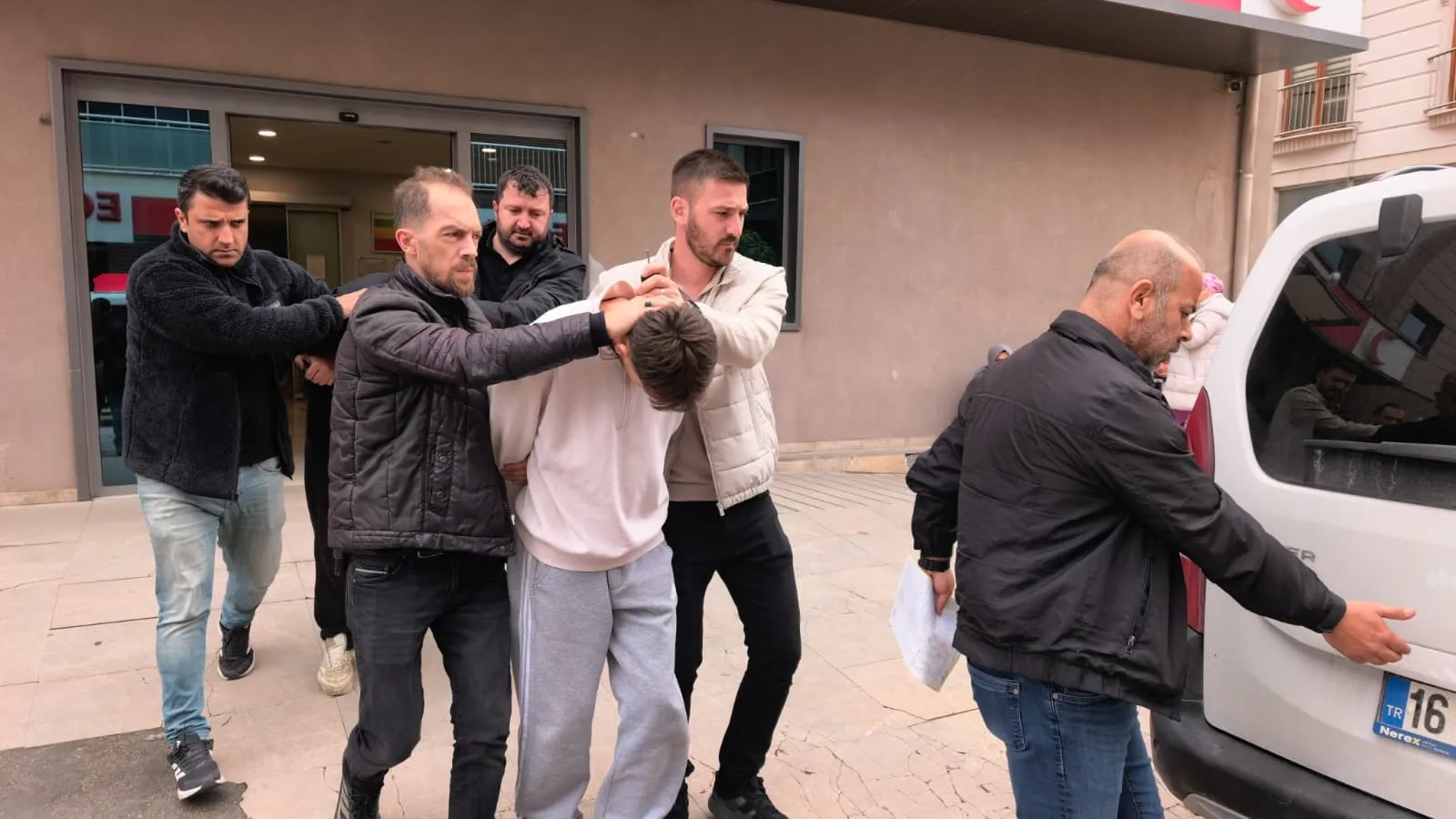 İnegöl'deki cinayet davasında karar: Bir anlık öfke genç bir hayatı söndürdü