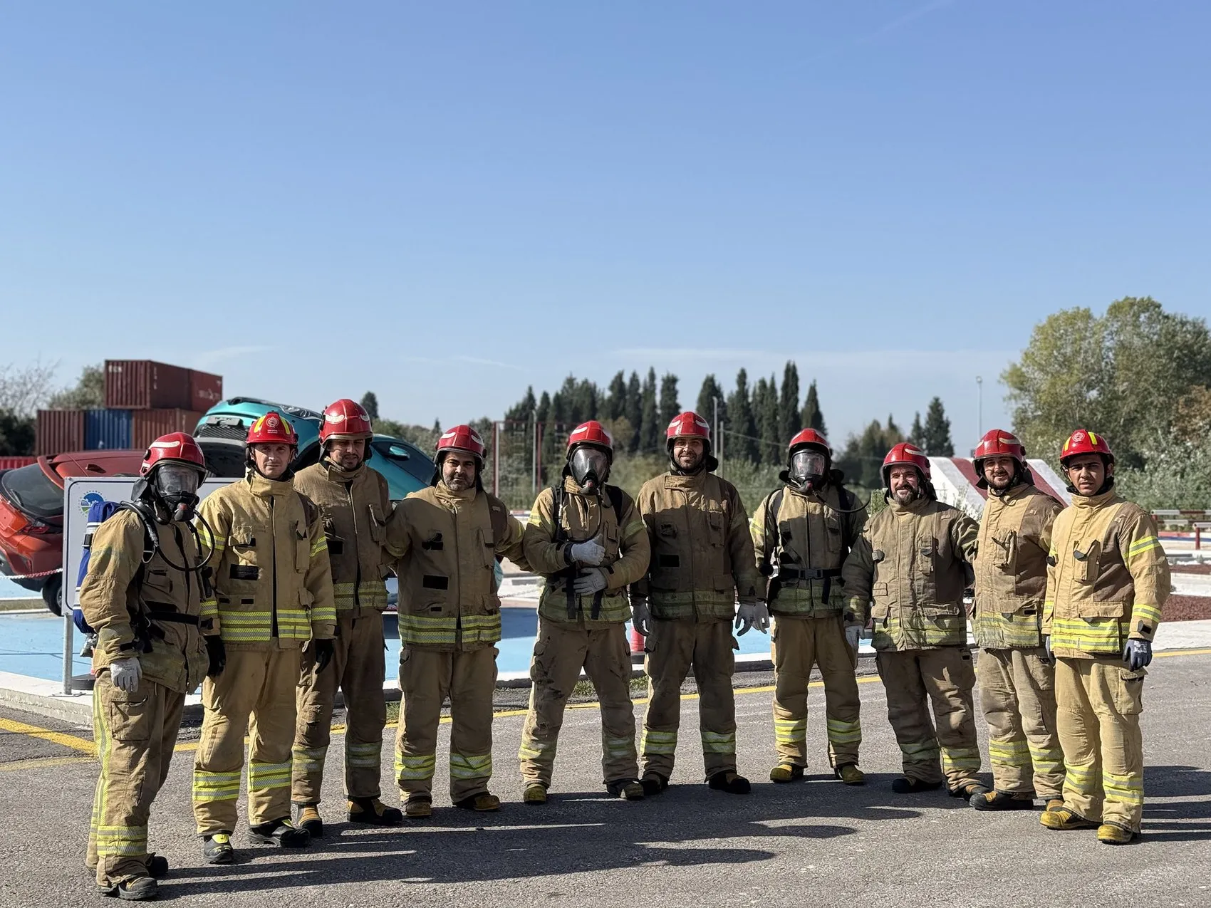 Sanayi devinde acil durum seferberliği: 40 personele zorlu itfaiye eğitimi