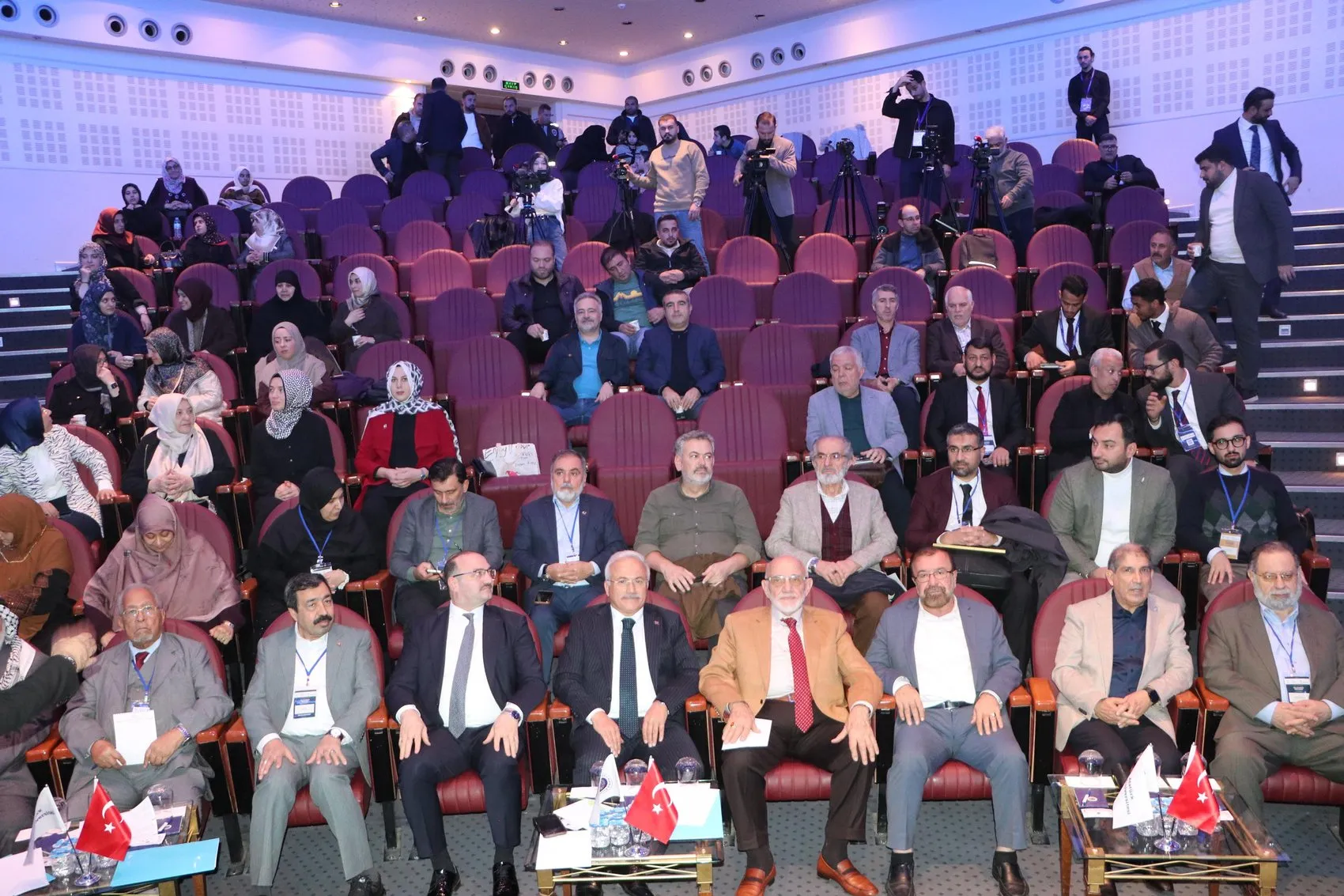 Gelecek nesiller için kritik uyarı: Aile yapısını korumak artık bir beka meselesi