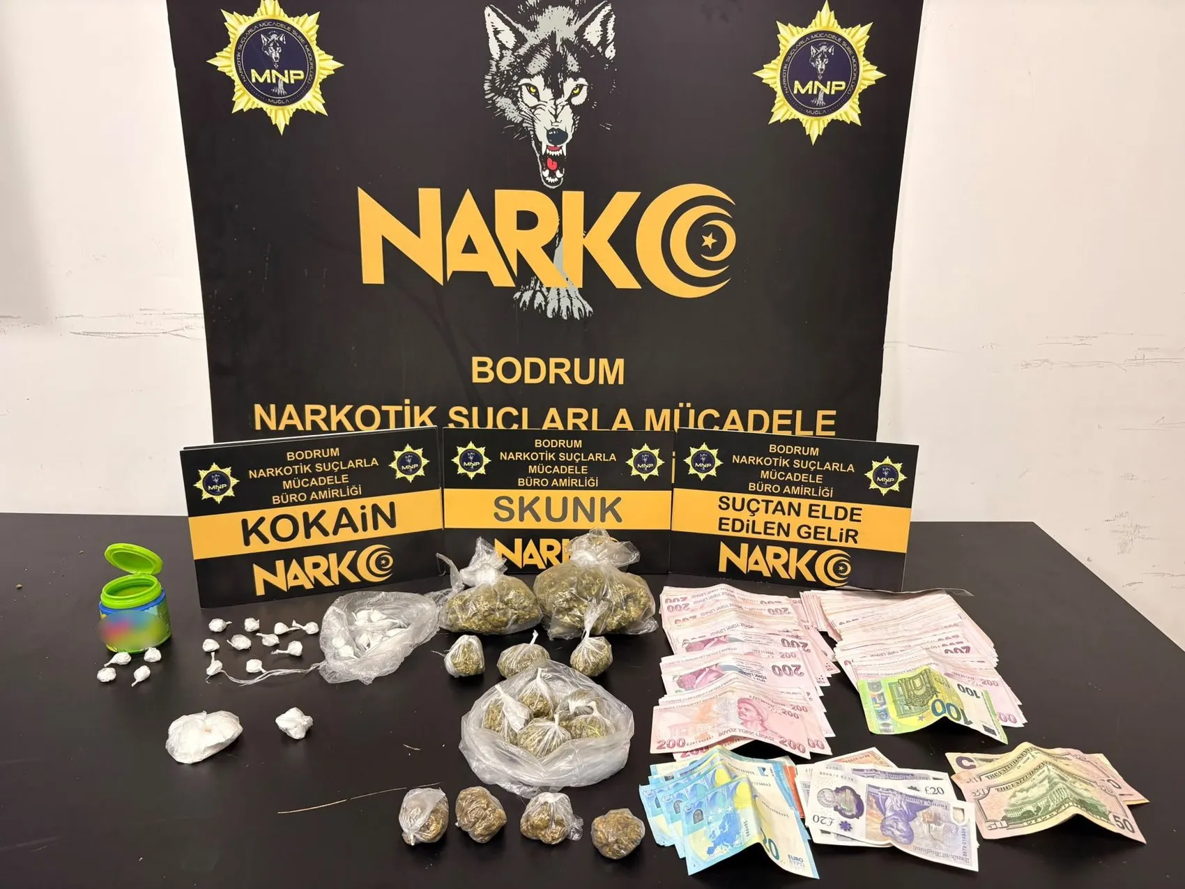 Bodrum narkotik ekiplerinden zehir tacirlerine ağır darbe