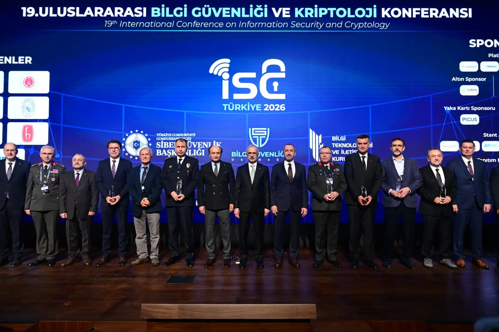 Dijital dünyada yeni dönem: Türkiye siber savunmada rol model ülke seçildi