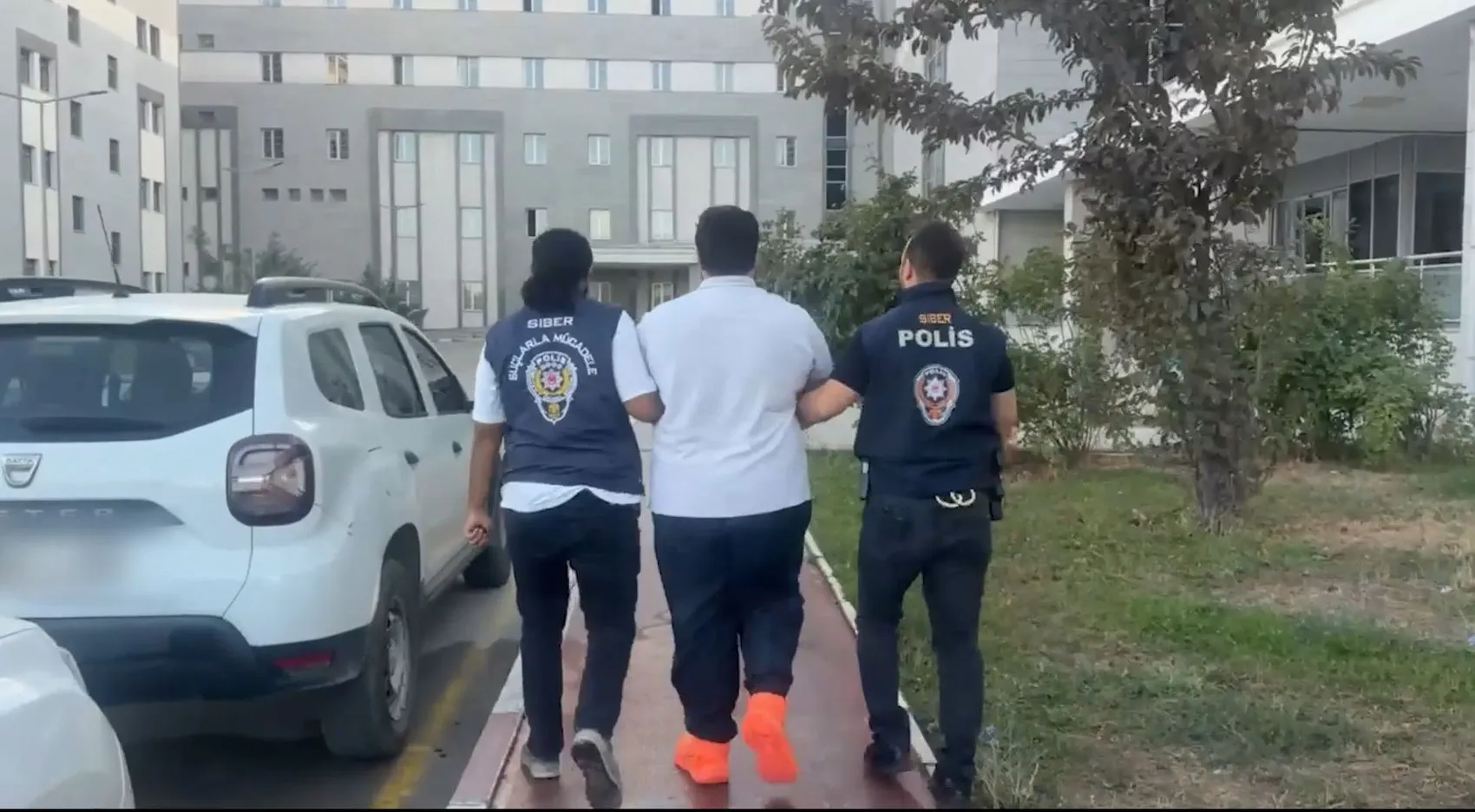Dijital dünyada geniş çaplı temizlik: 61 ilde eş zamanlı siber operasyon