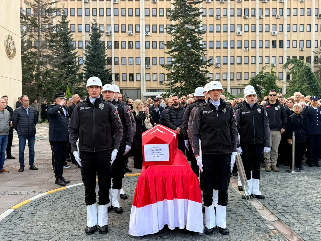 Devletin zirvesi Ünal Erkan'a veda etti: Ankara'da hüzünlü uğurlama