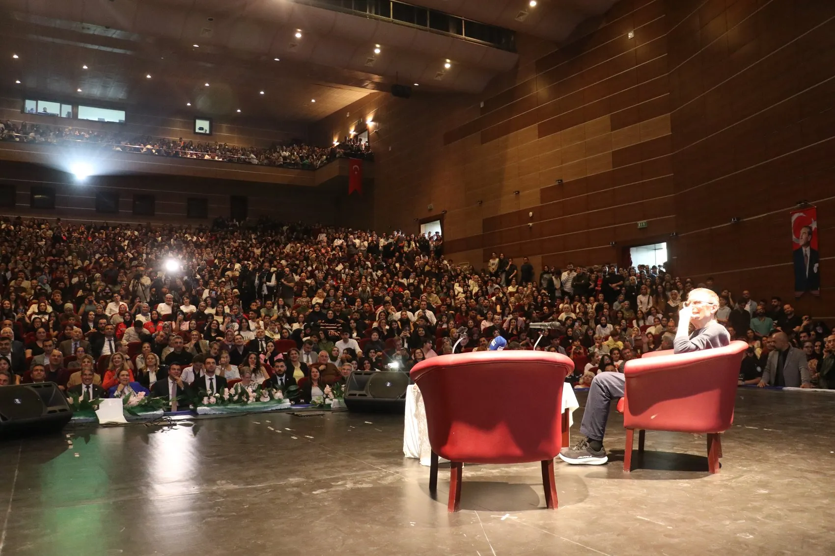 Nobel ödüllü Aziz Sancar'dan Diyarbakır'a duygusal dönüş: Hemşeriniz sayılırım