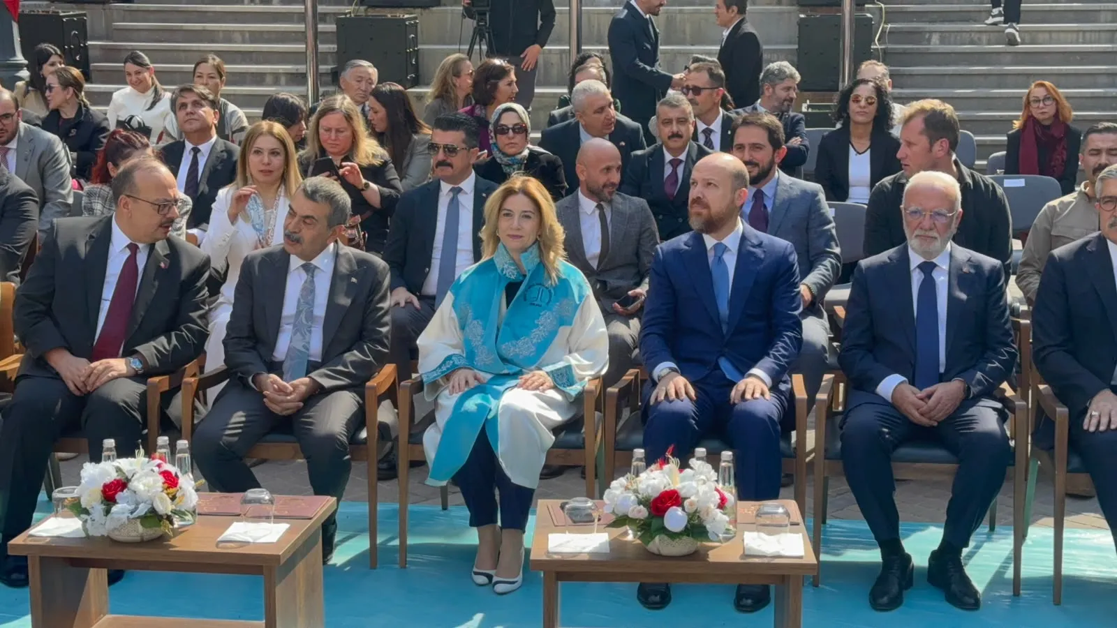 Ekranların karanlığına karşı sanat kalkanı: Bakan Tekin'den ailelere kritik uyarı