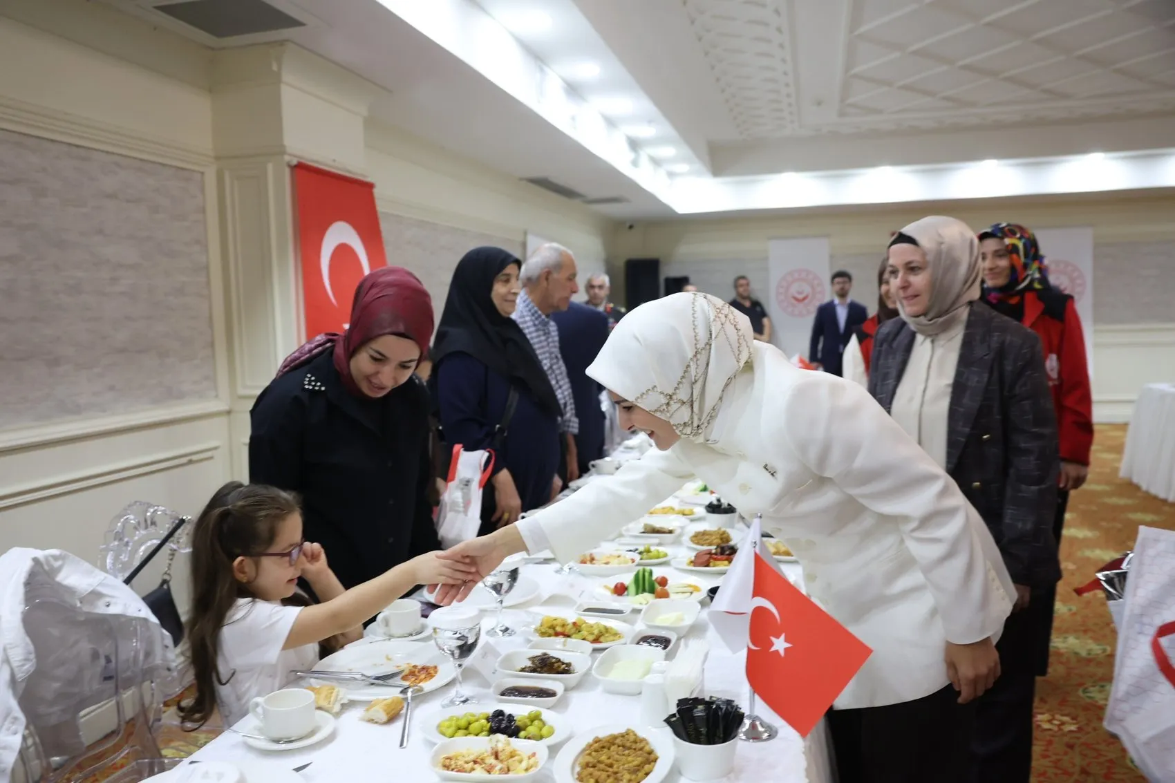 Bakan Göktaş'tan Gaziantep'te Vefa Mesajı: Terörsüz Türkiye Hedefimizden Asla Vazgeçmeyeceğiz
