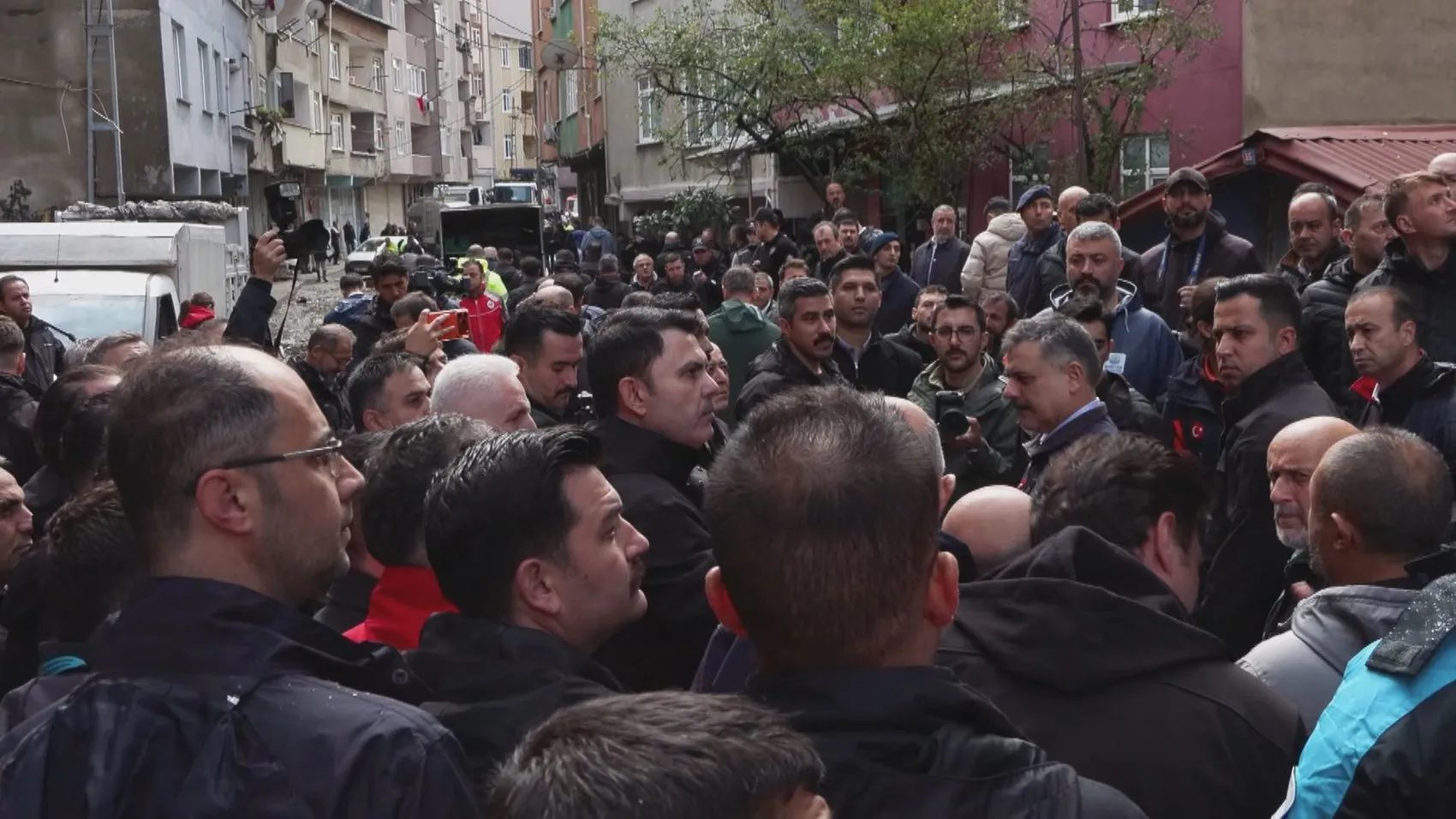 İstanbul'da 1942'den bu yana en büyük felaket: Dört kişi için umutlu bekleyiş sürüyor