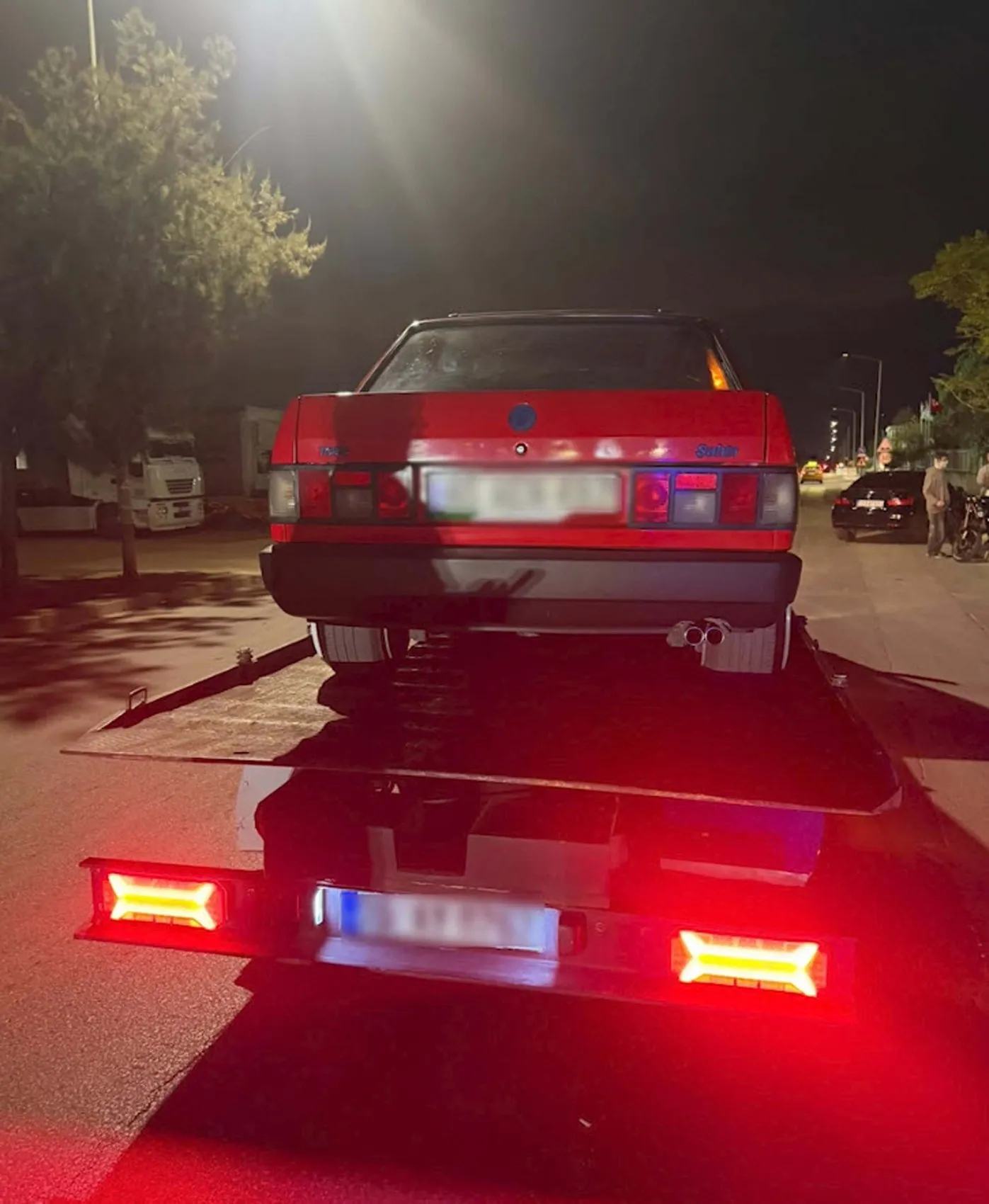 İzmir yollarında gece operasyonu: Drift yapanlara ağır fatura