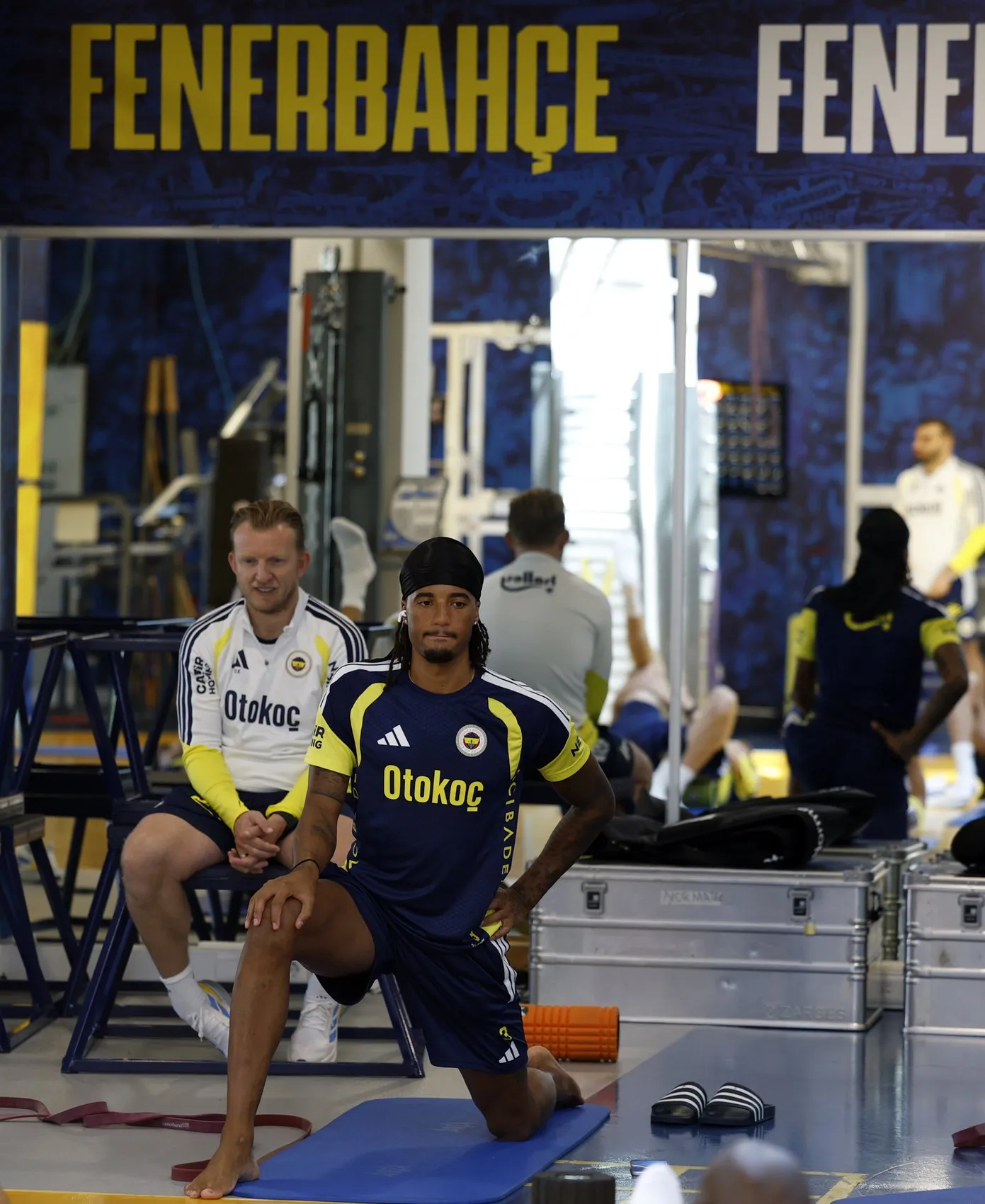 İsmail Kartal yönetimindeki Fenerbahçe'de Rize mesaisi hız kesmeden sürüyor