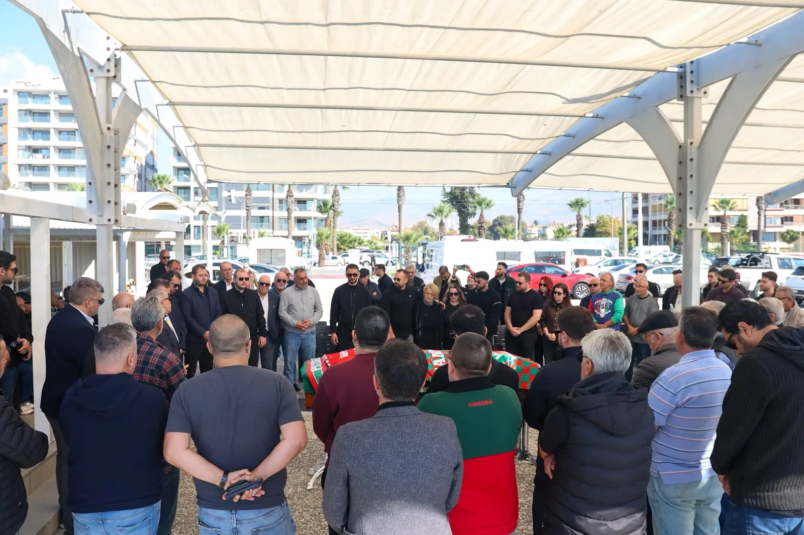 Karşıyaka camiasını yasa boğan kayıp: İbrahim Palaoğlu son yolculuğuna uğurlandı