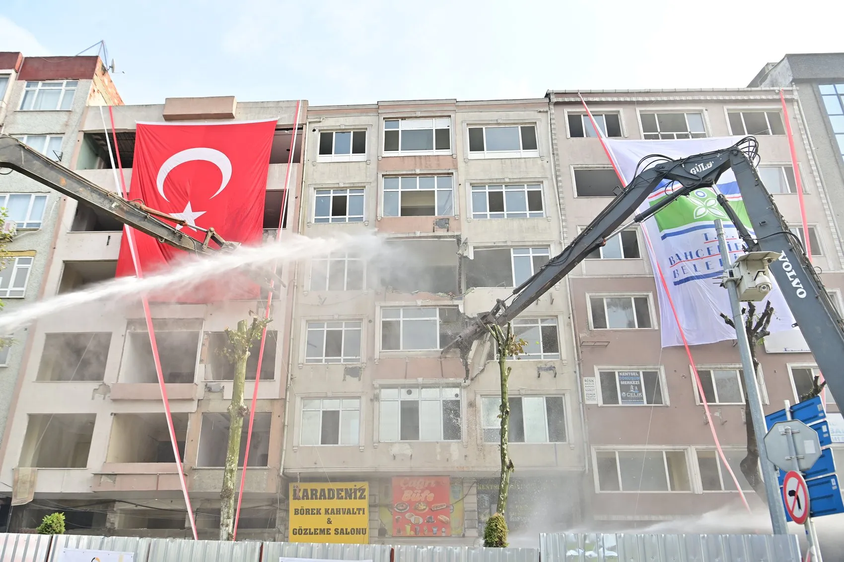 Bahçelievler'de 6 bininci yıkım: Deprem gerçeğine karşı devasa dönüşüm hamlesi