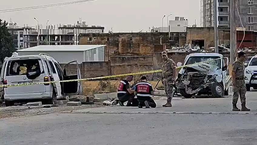 Nusaybin'de yol çalışması sırasında feci kaza: Belediye personeli hayatını kaybetti
