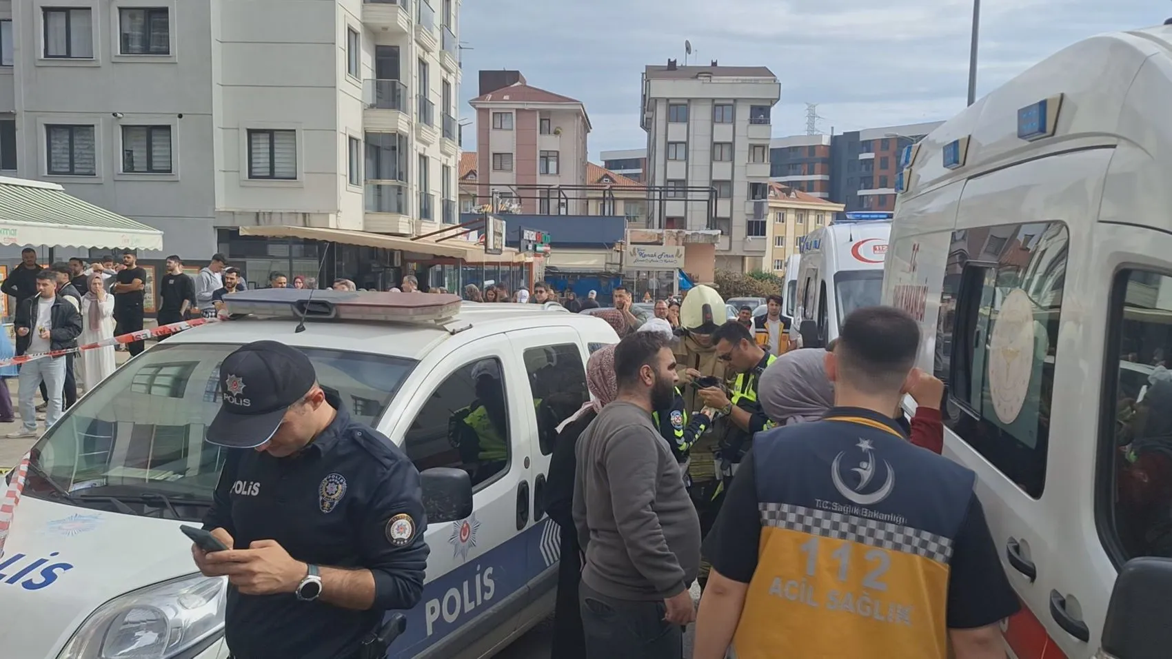 Pendik'te eczaneye giren hafriyat kamyonu dehşet saçtı: 7 yaralı