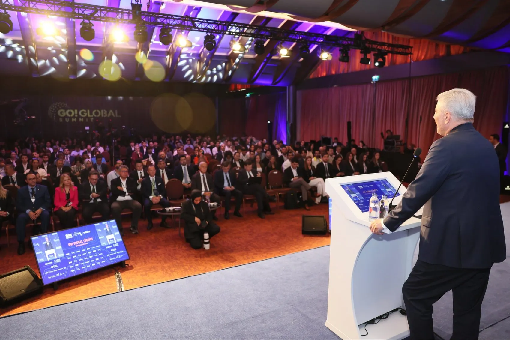 ABD ile ticarette yeni rekor yolda: Bakan Bolat 42 milyar dolar barajını işaret etti