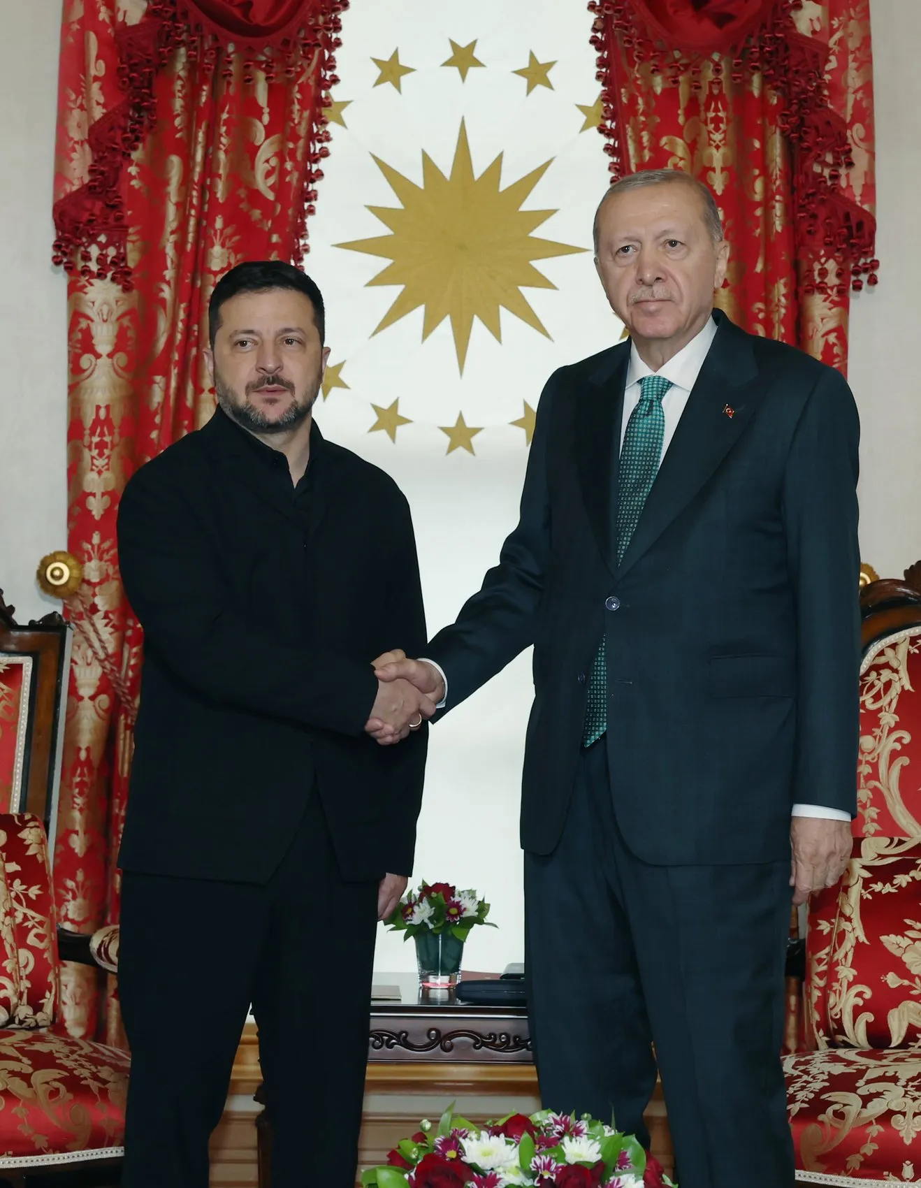 Dolmabahçe'de Kritik Zirve: Erdoğan ve Zelenskiy Bölgesel Güvenlik İçin Masada