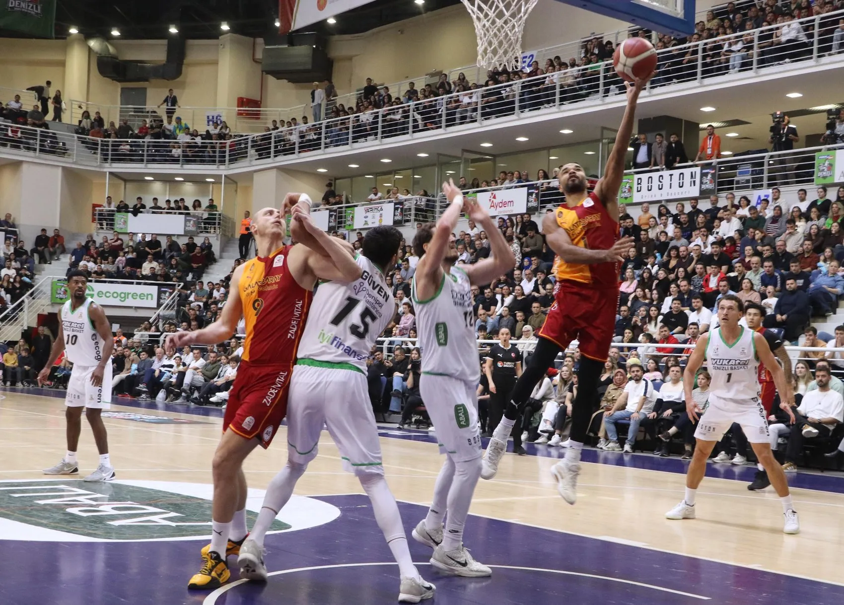 Galatasaray Denizli deplasmanında kontrolü elden bırakmadı