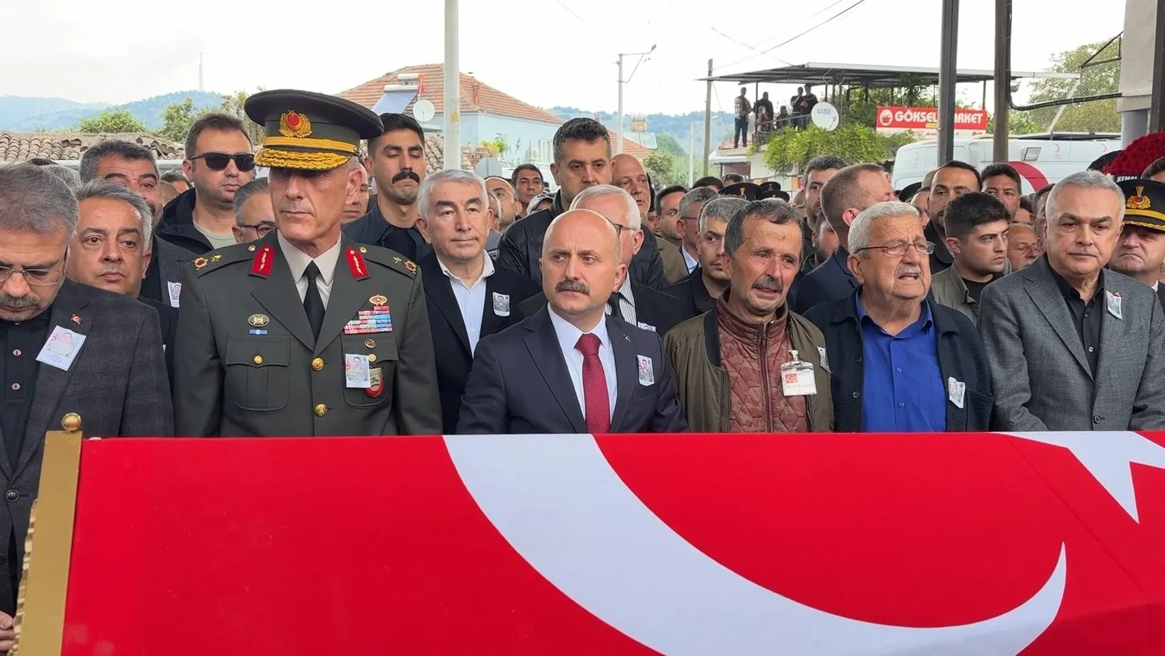 Aydın şehidini son yolculuğuna uğurladı: Çine'de hüzünlü veda