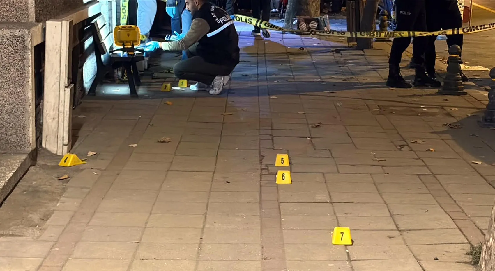 Çorlu'da akşam yürüyüşü kanlı bitti: Kaldırımda yürürken hedef alındı
