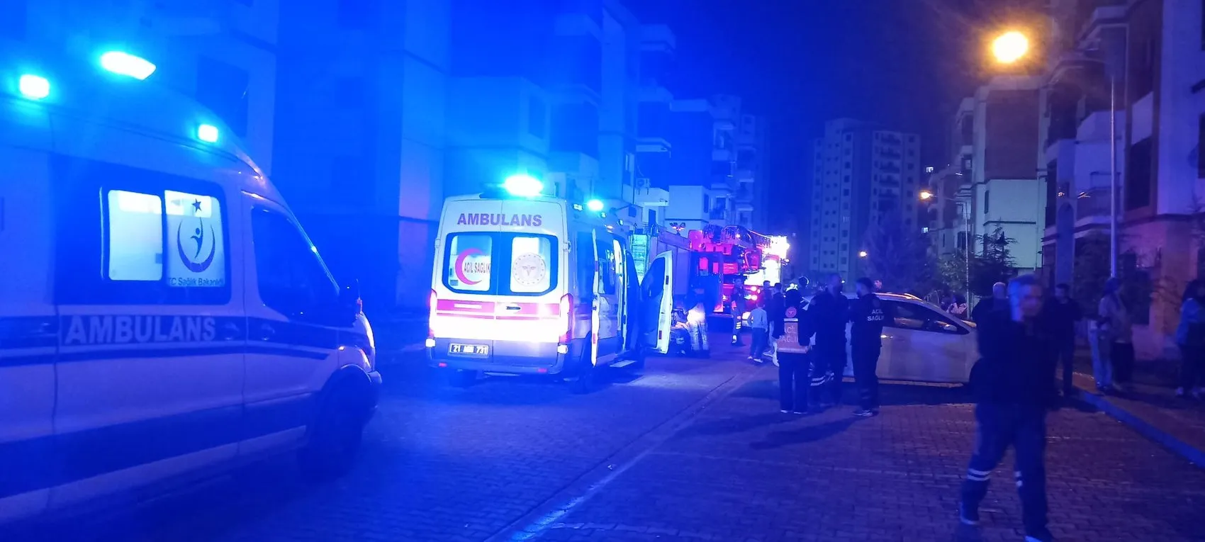 Kayapınar'da korku dolu anlar: Apartman dairesinde çıkan yangın paniğe yol açtı