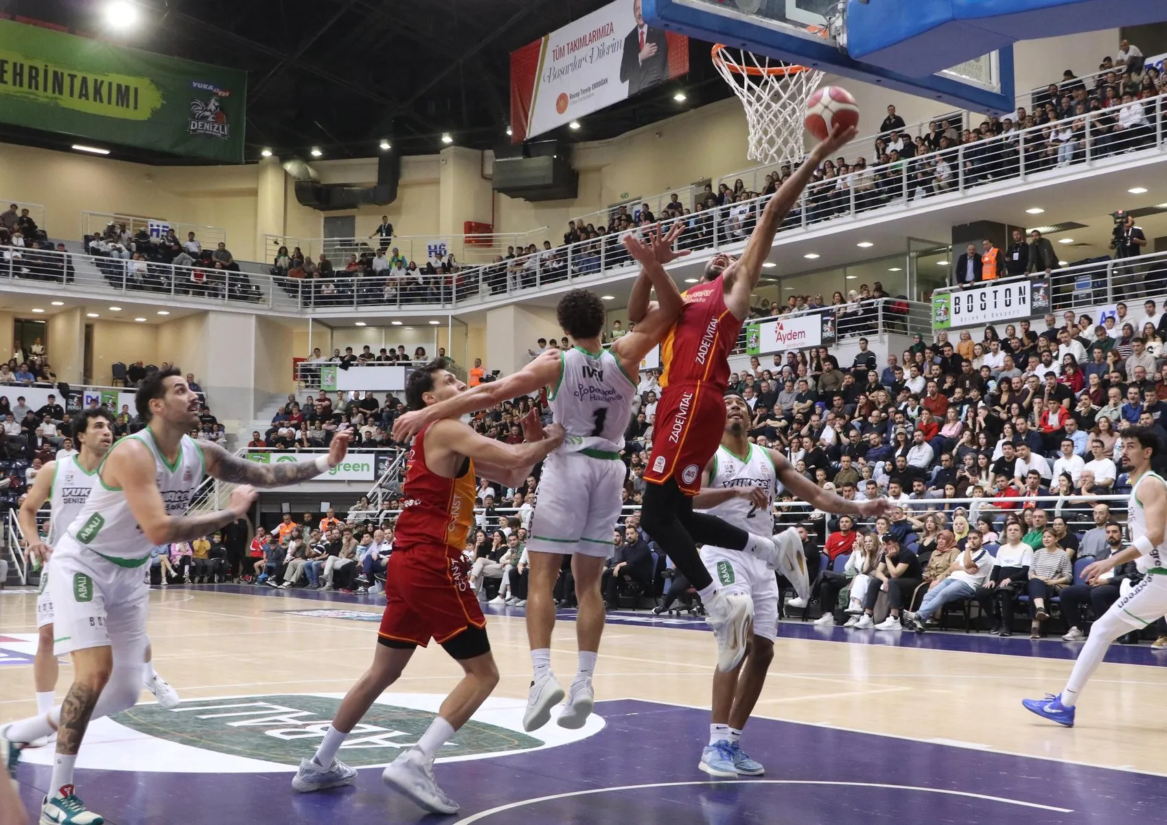 Galatasaray Denizli deplasmanında kontrolü elden bırakmadı