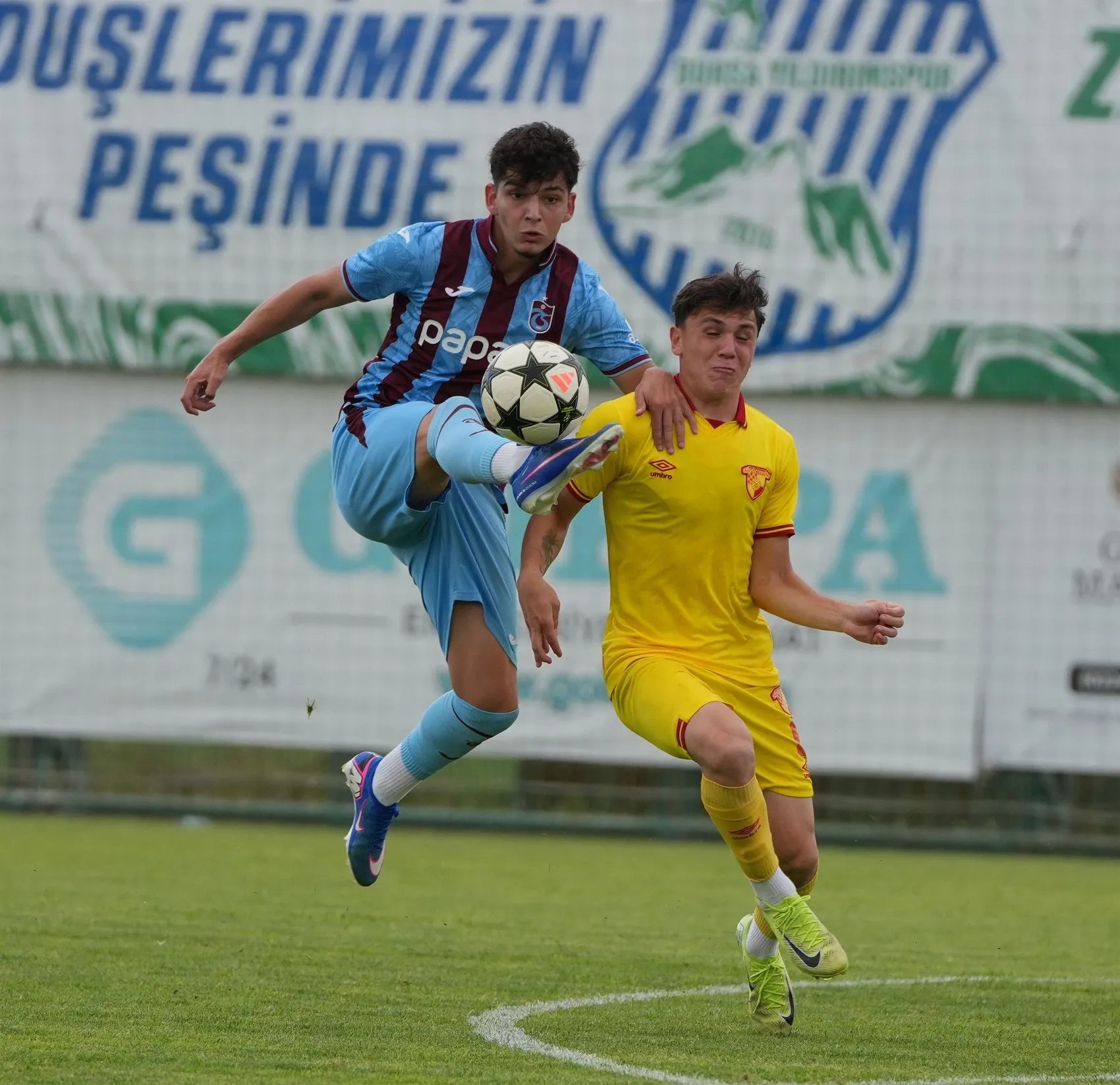 Göztepe U19 takımı Bursa’da Türkiye şampiyonluğunu kazandı